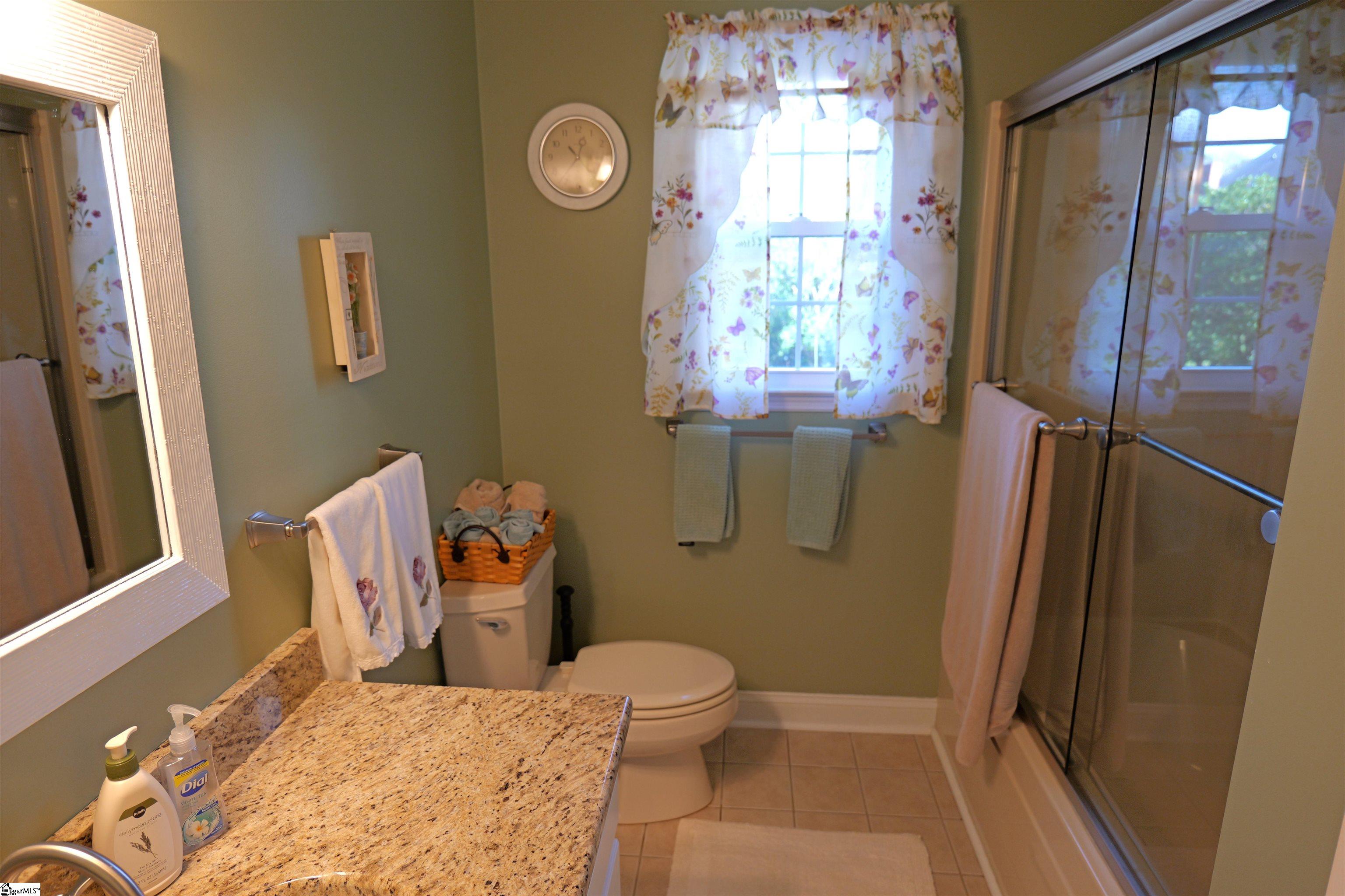 239 W Killarney Lake