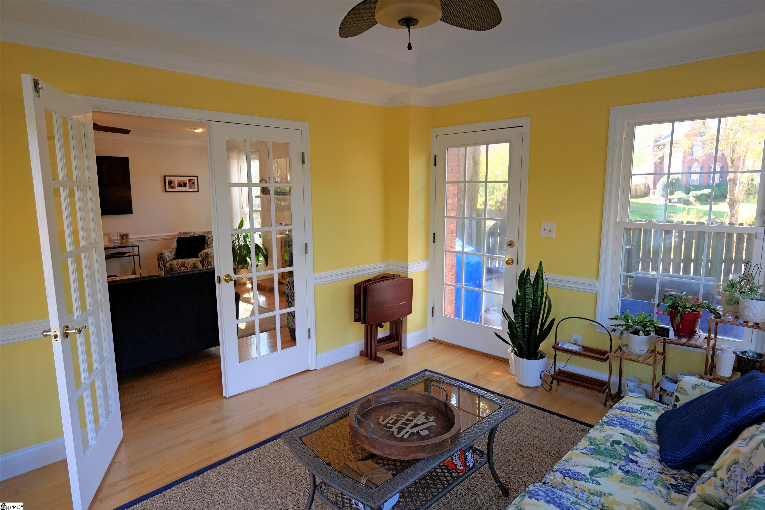 239 W Killarney Lake