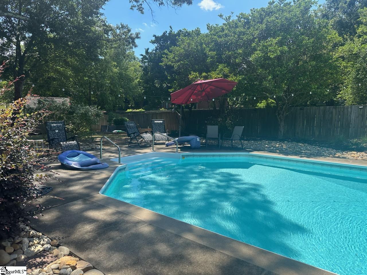 239 W Killarney Lake