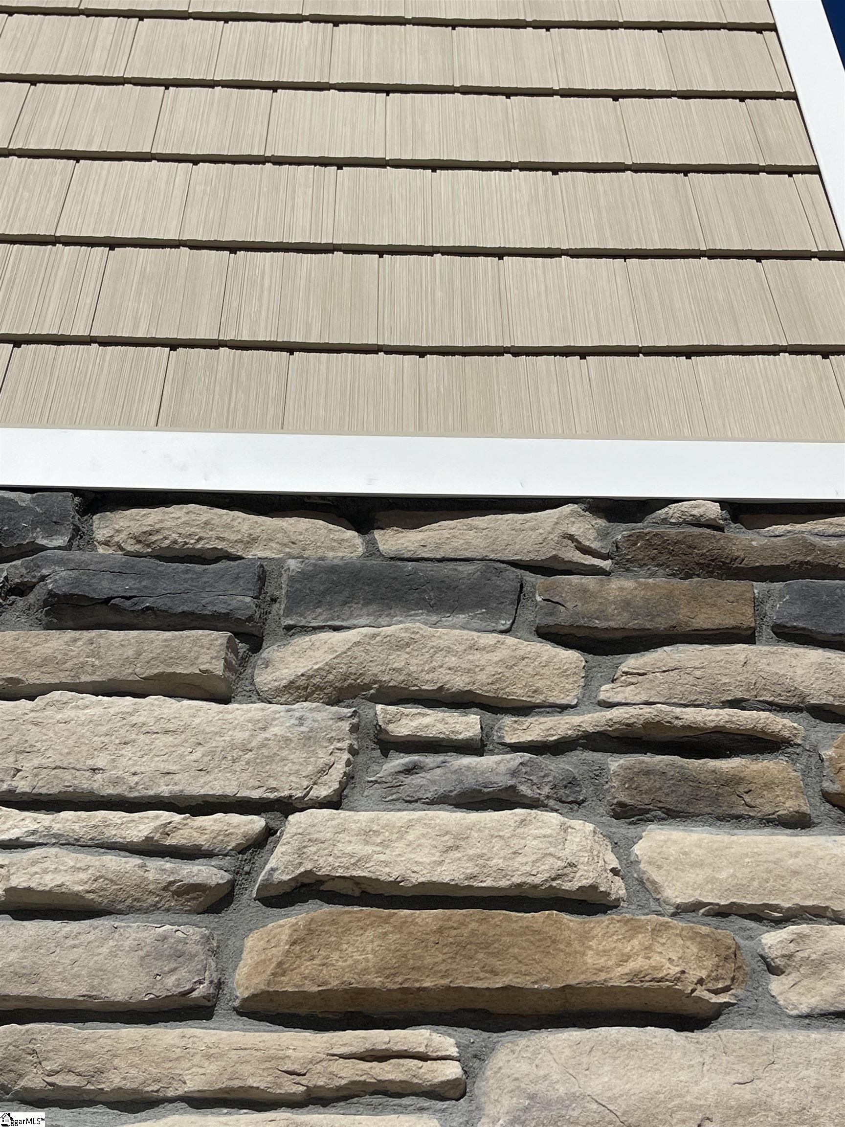 143 Brown Circle # 83