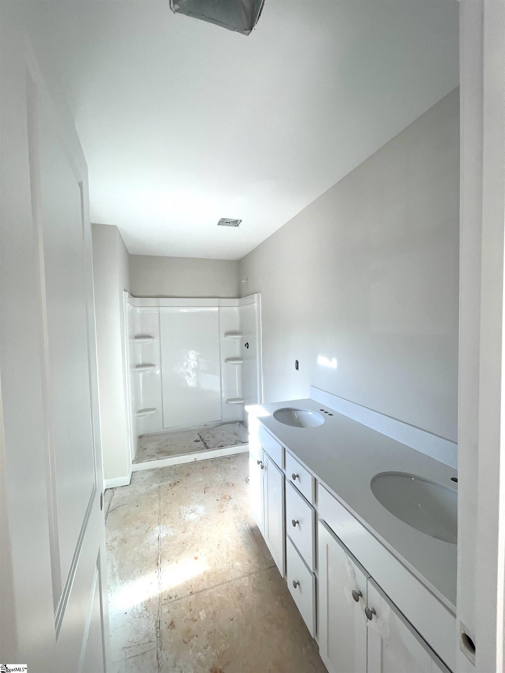 143 Brown Circle # 83