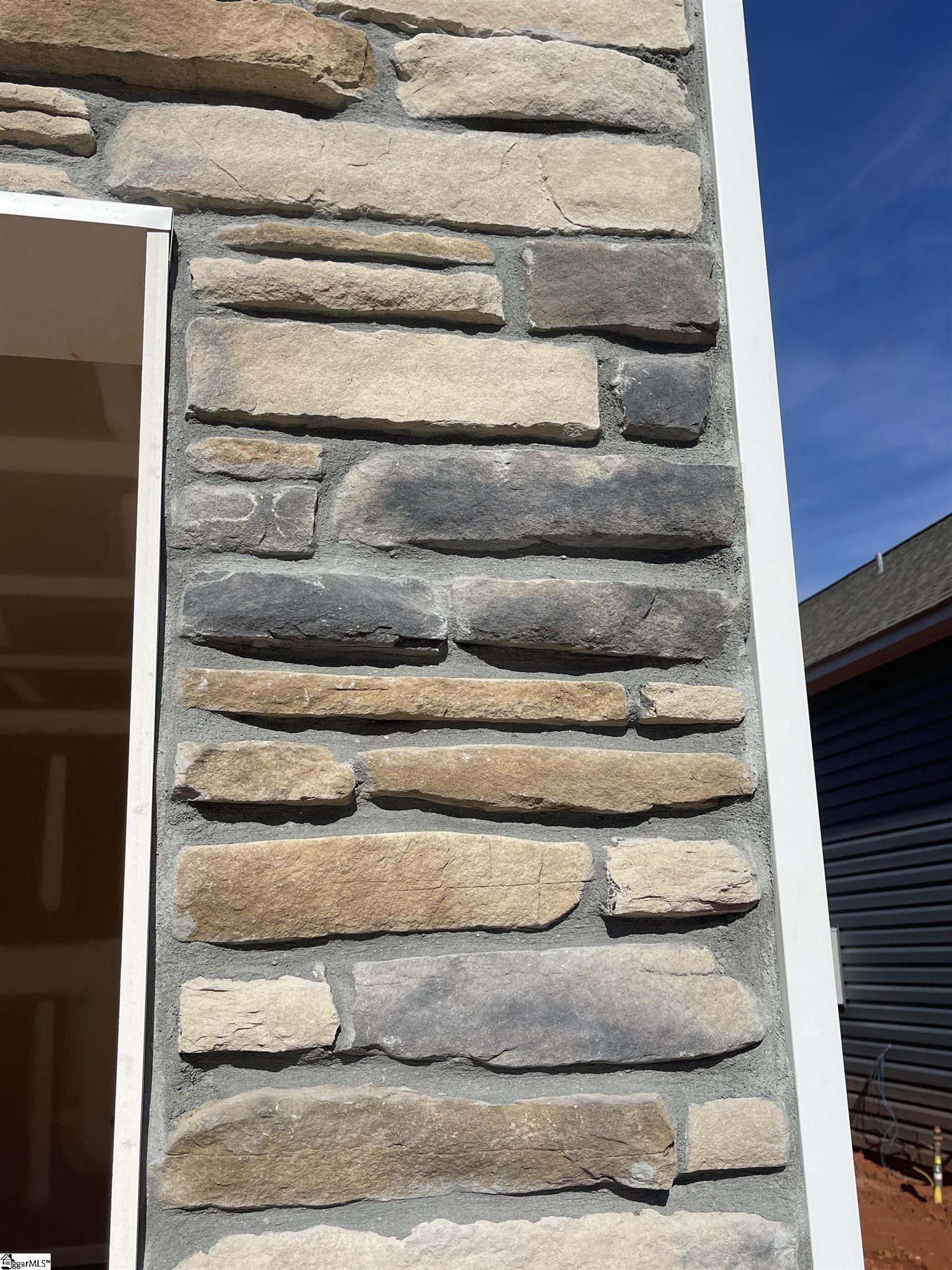 143 Brown Circle # 83