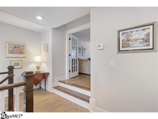 8 Glenview Park Place
