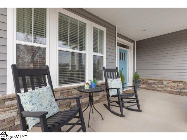 8 Glenview Park Place