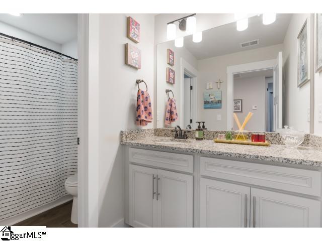 8 Glenview Park Place
