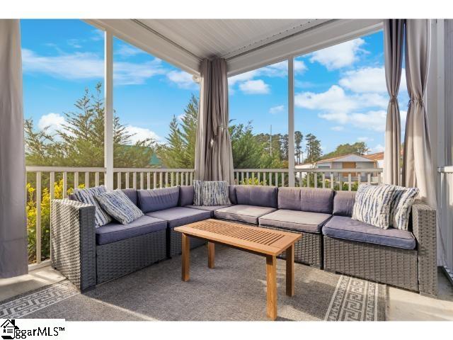 8 Glenview Park Place