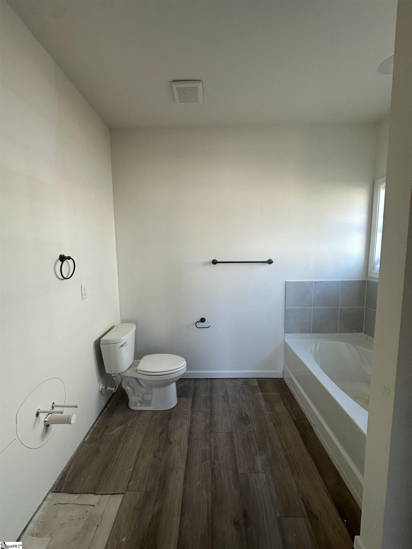 1043 Leoni Drive lot 123