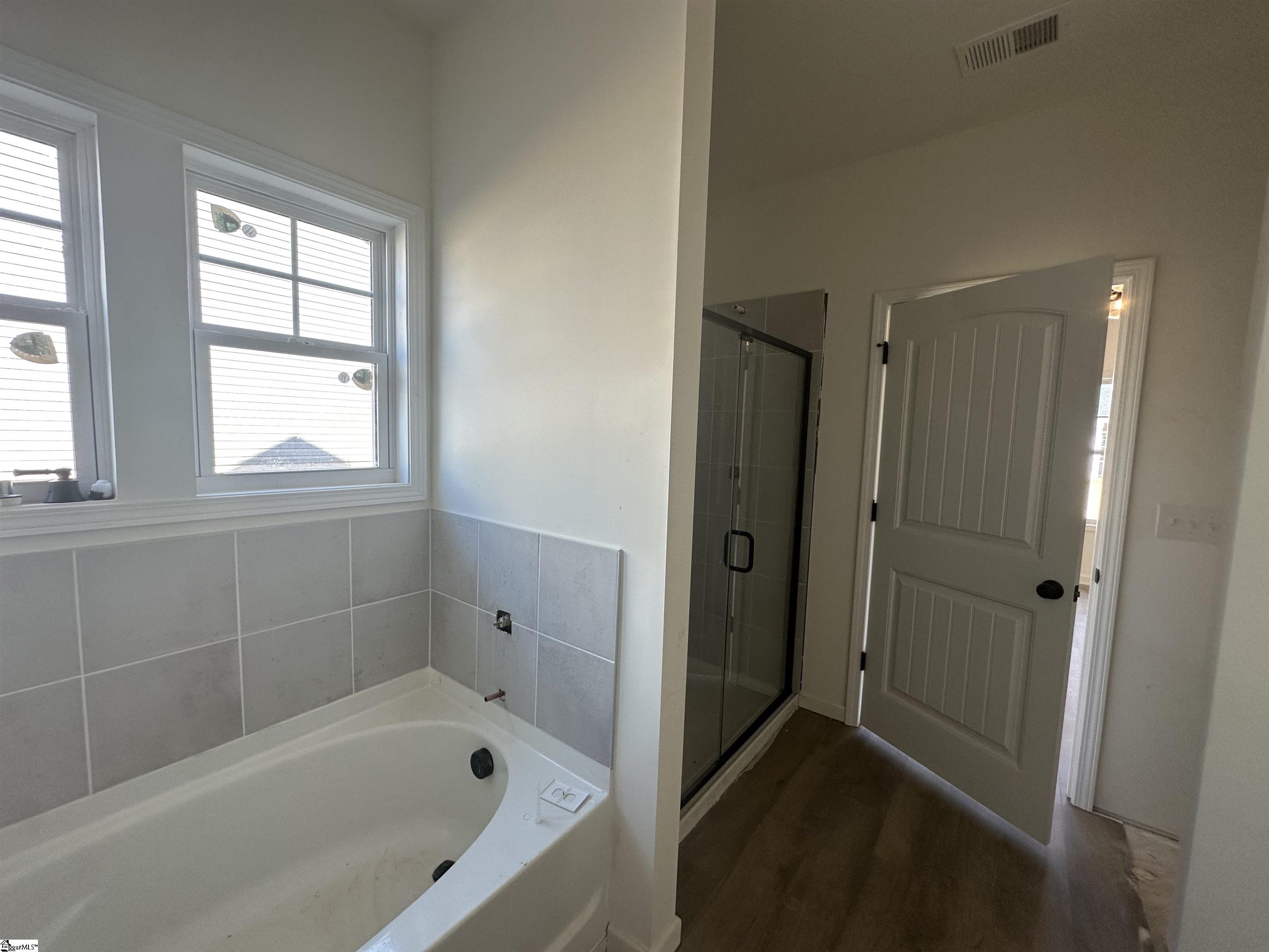 1043 Leoni Drive lot 123