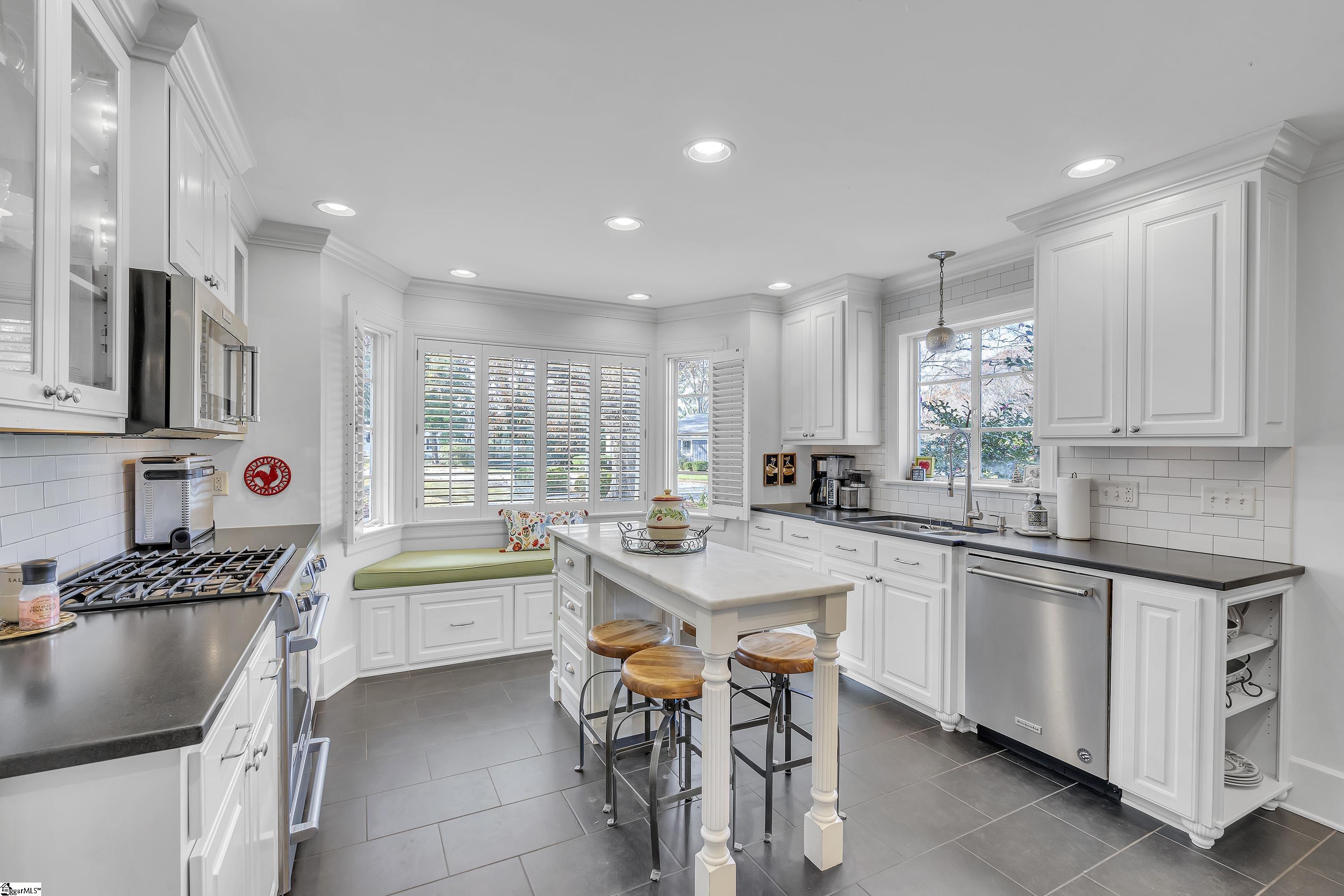 1110 Springdale Road