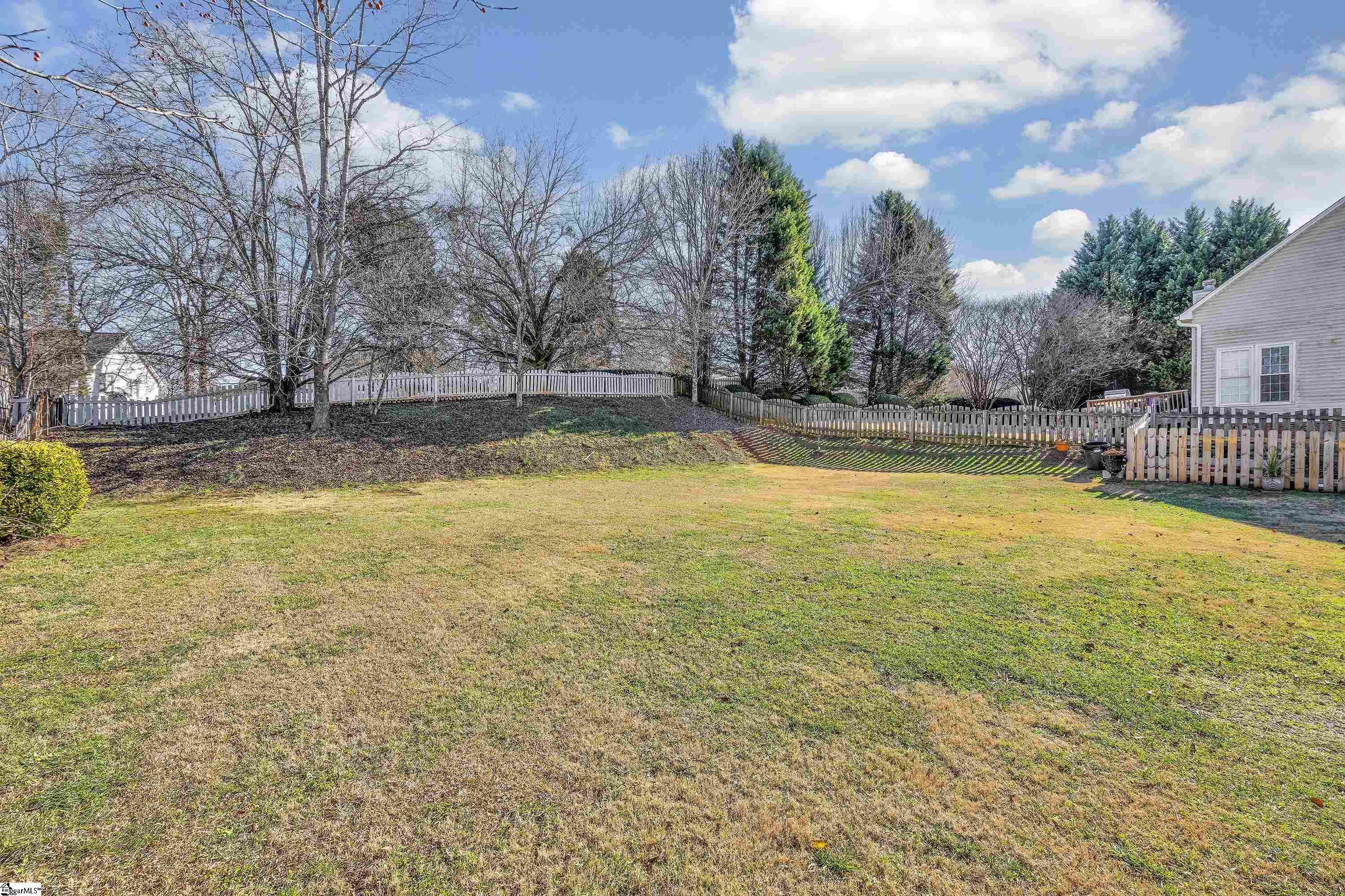 104 N Cedarbluff Court