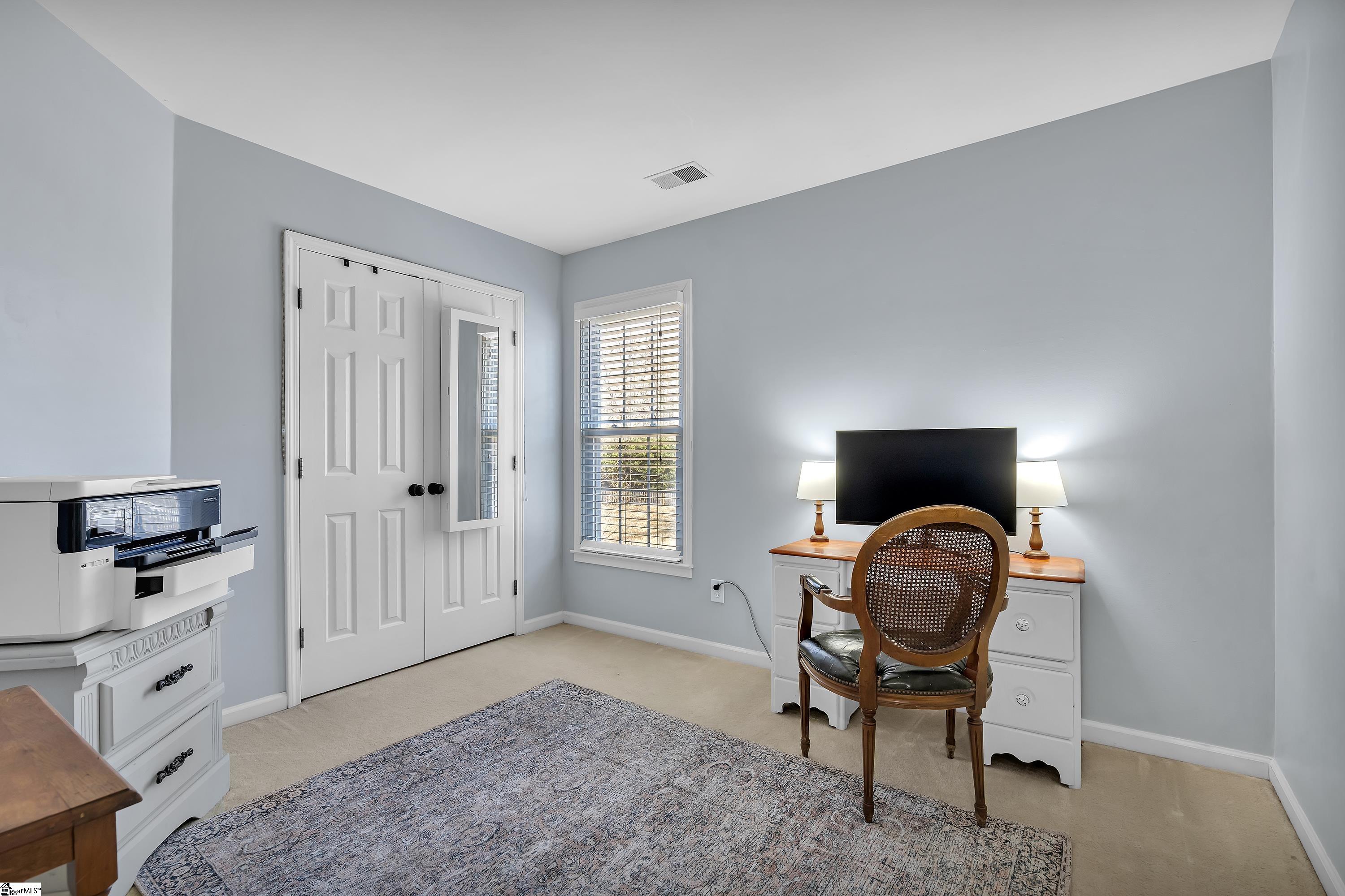 104 N Cedarbluff Court