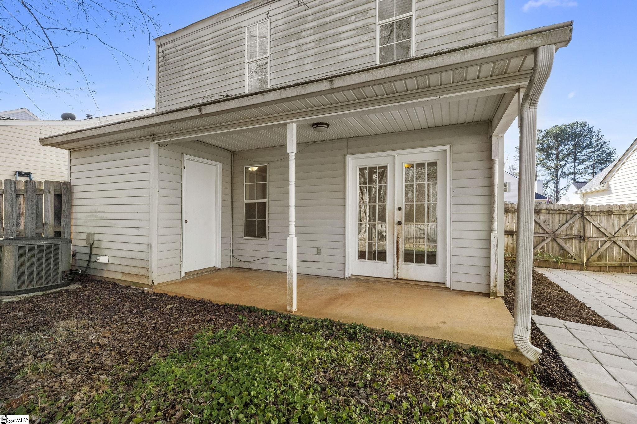 107 Creekpoint Drive