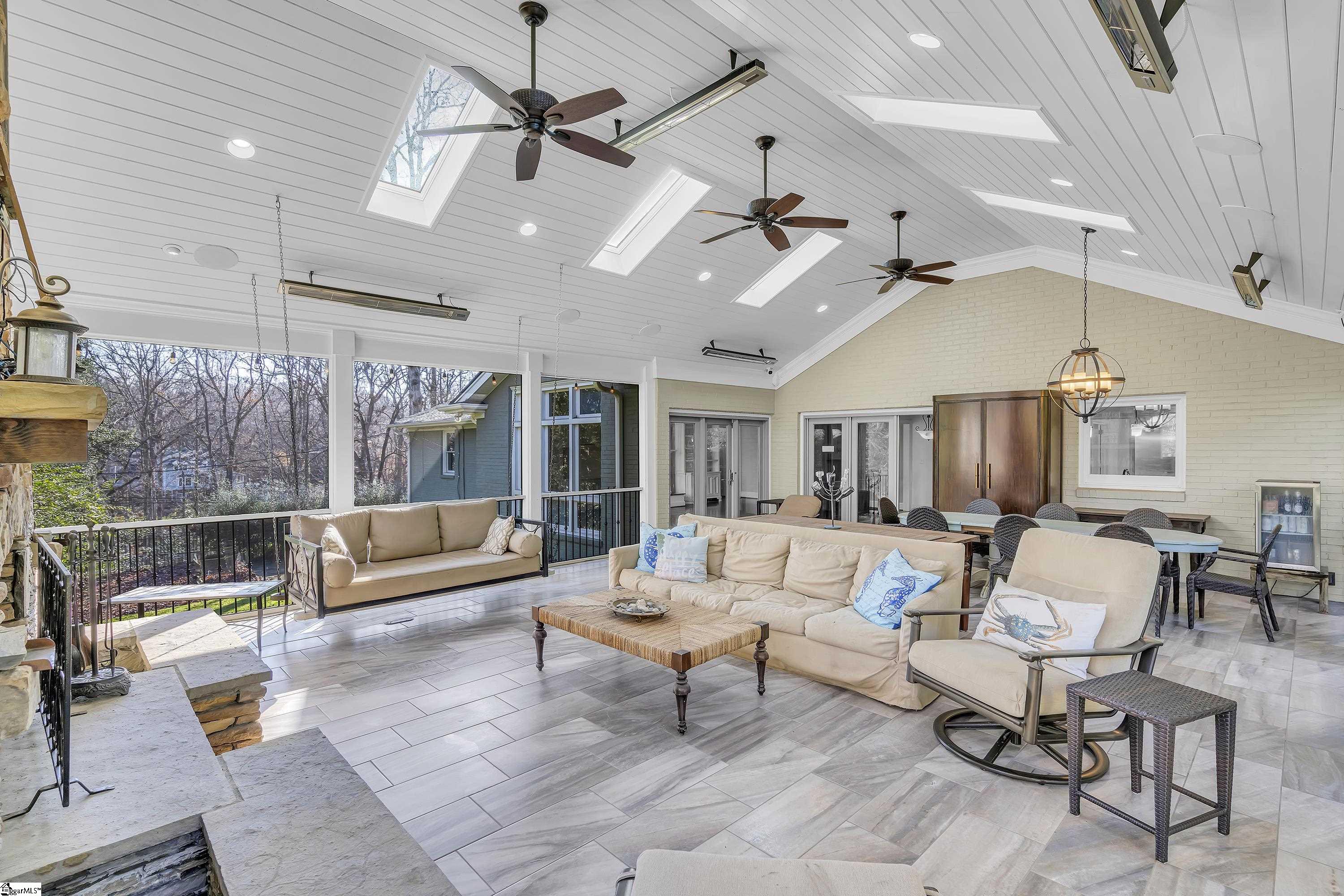 1807 Cleveland Street Extension