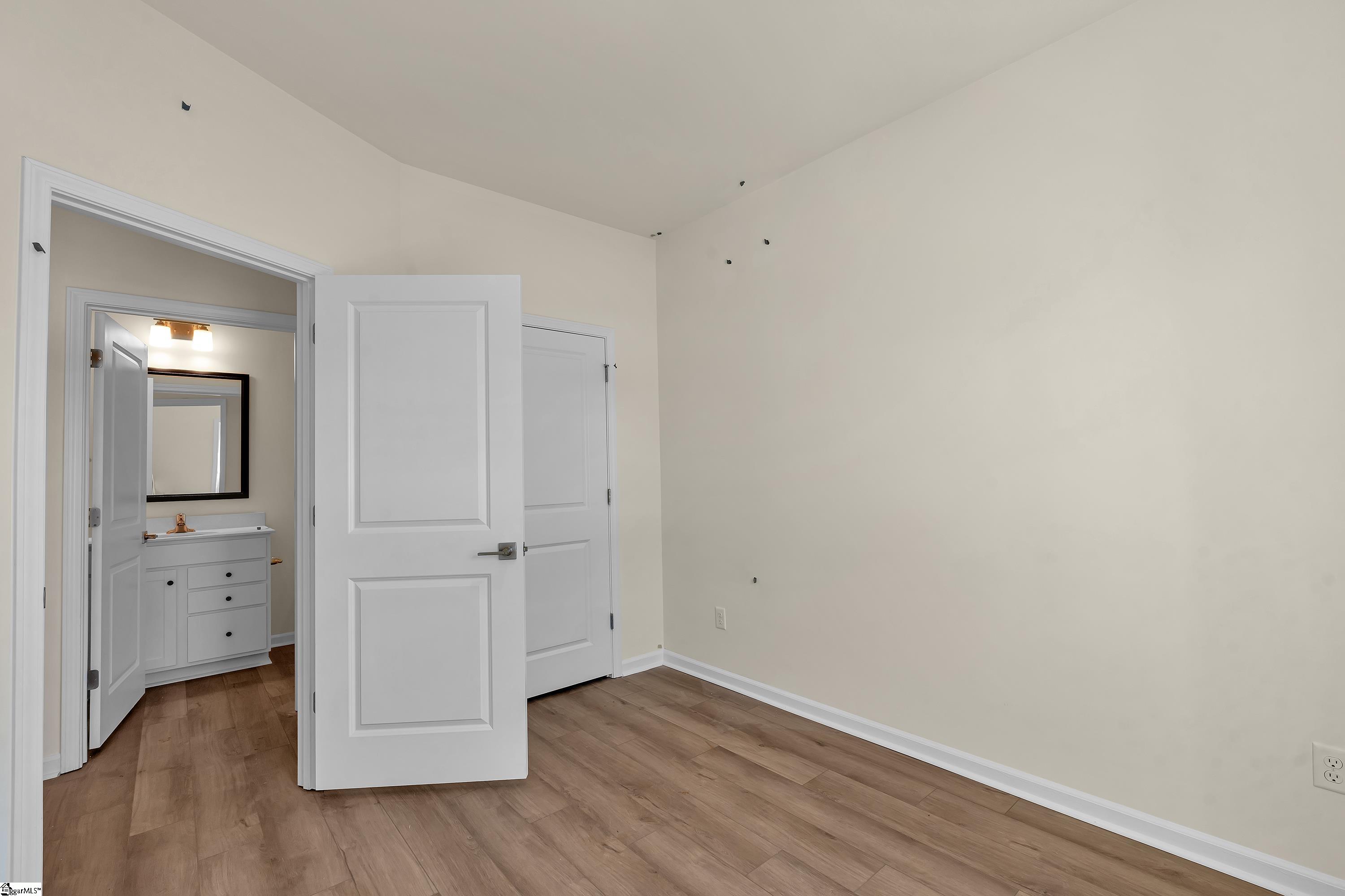 515 Barbican Place Lot 31