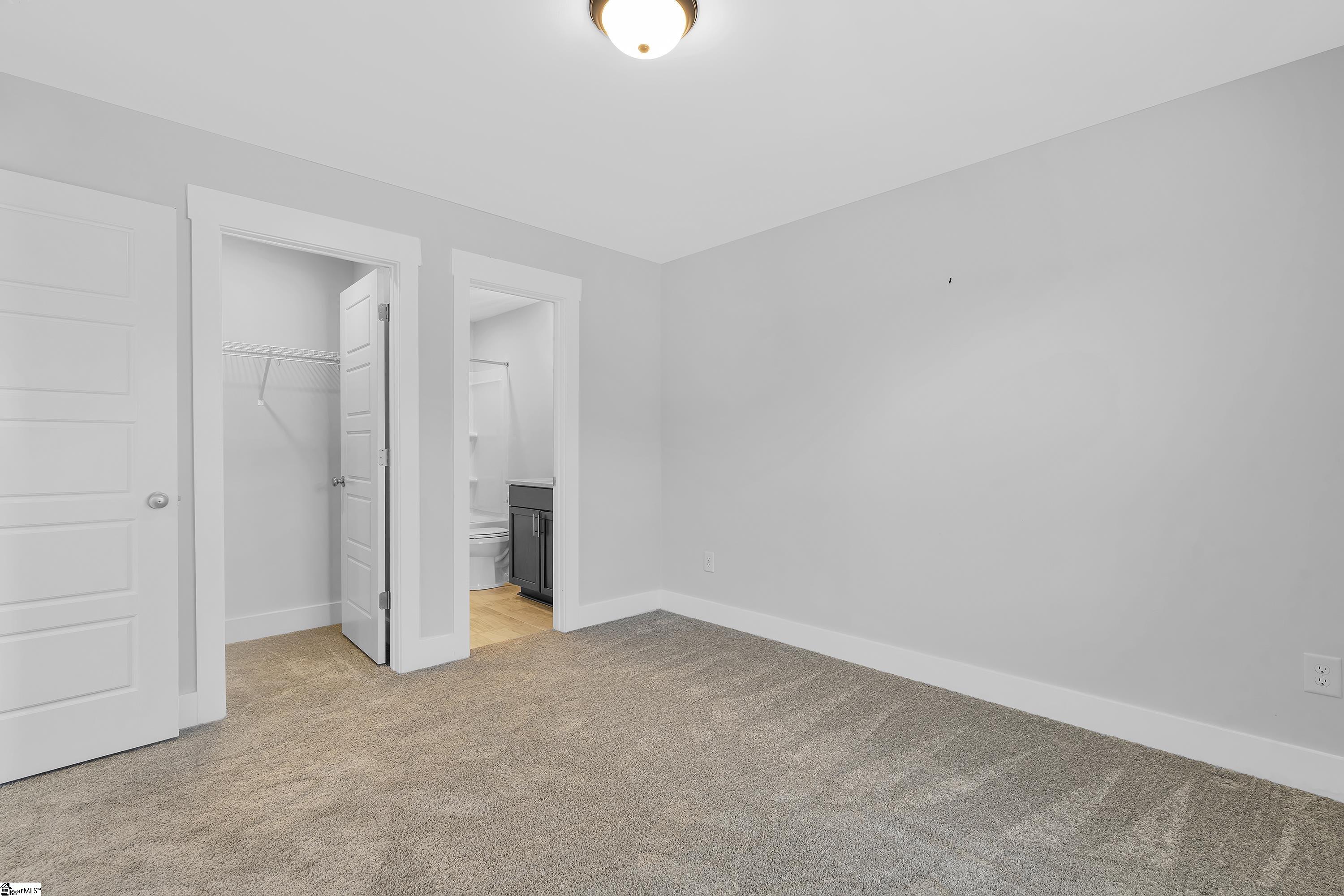 305 Pete Hollis Boulevard