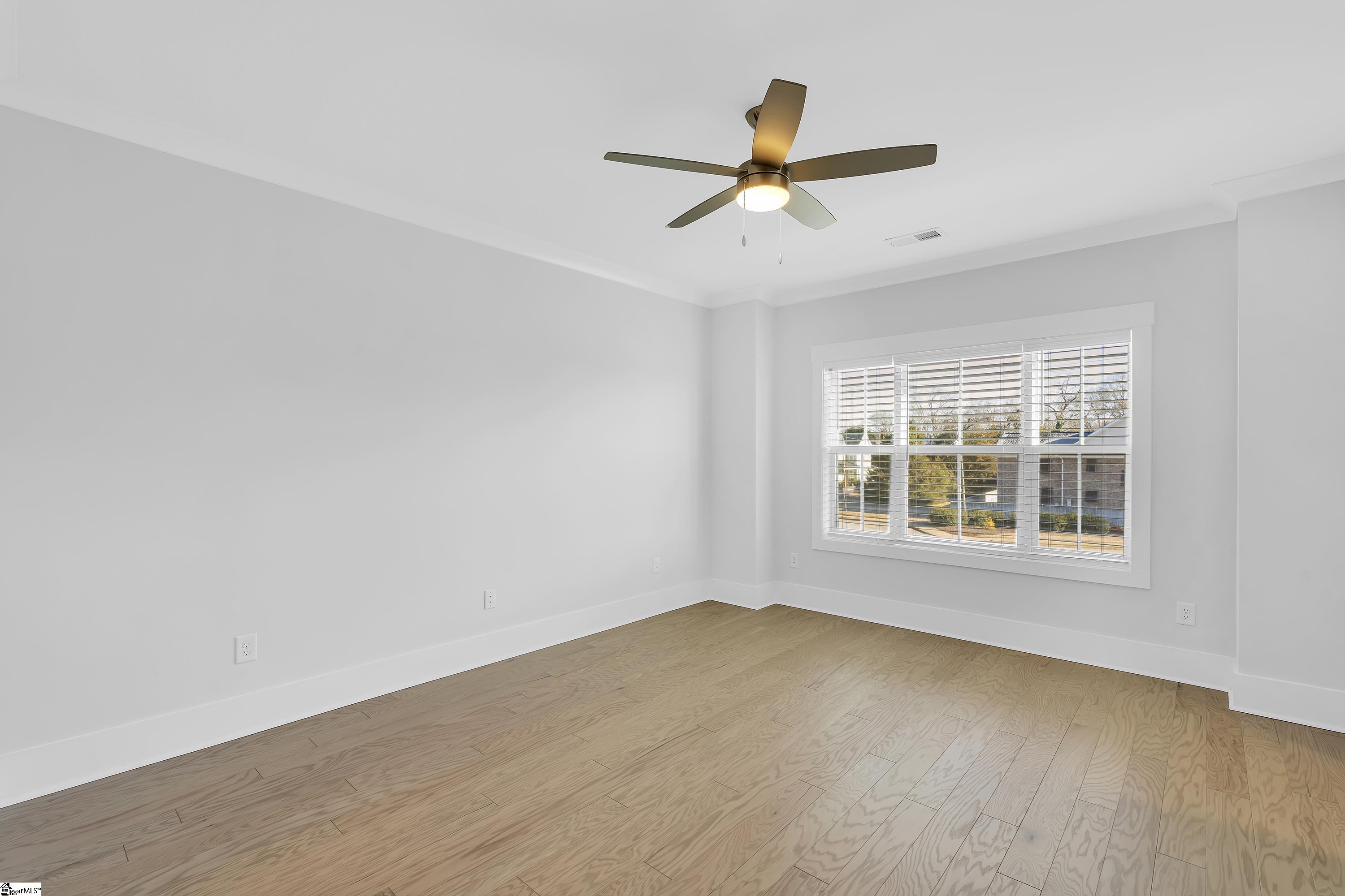 305 Pete Hollis Boulevard