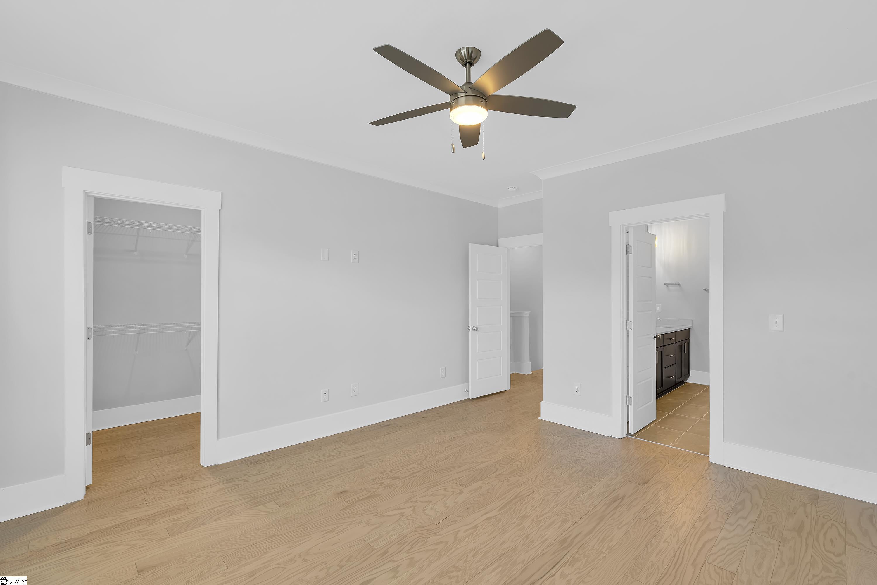 305 Pete Hollis Boulevard