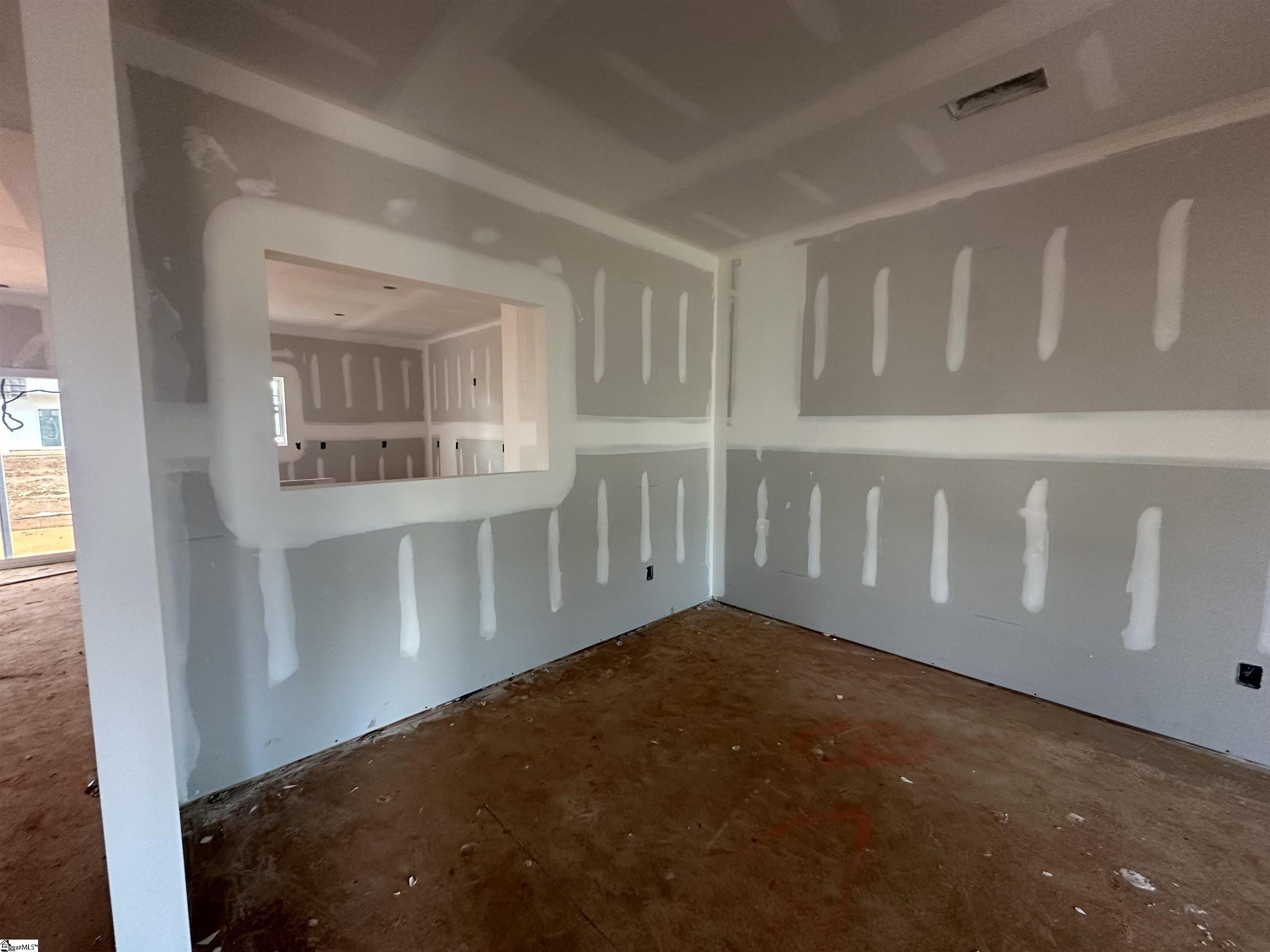 1047 Leoni Drive # 124