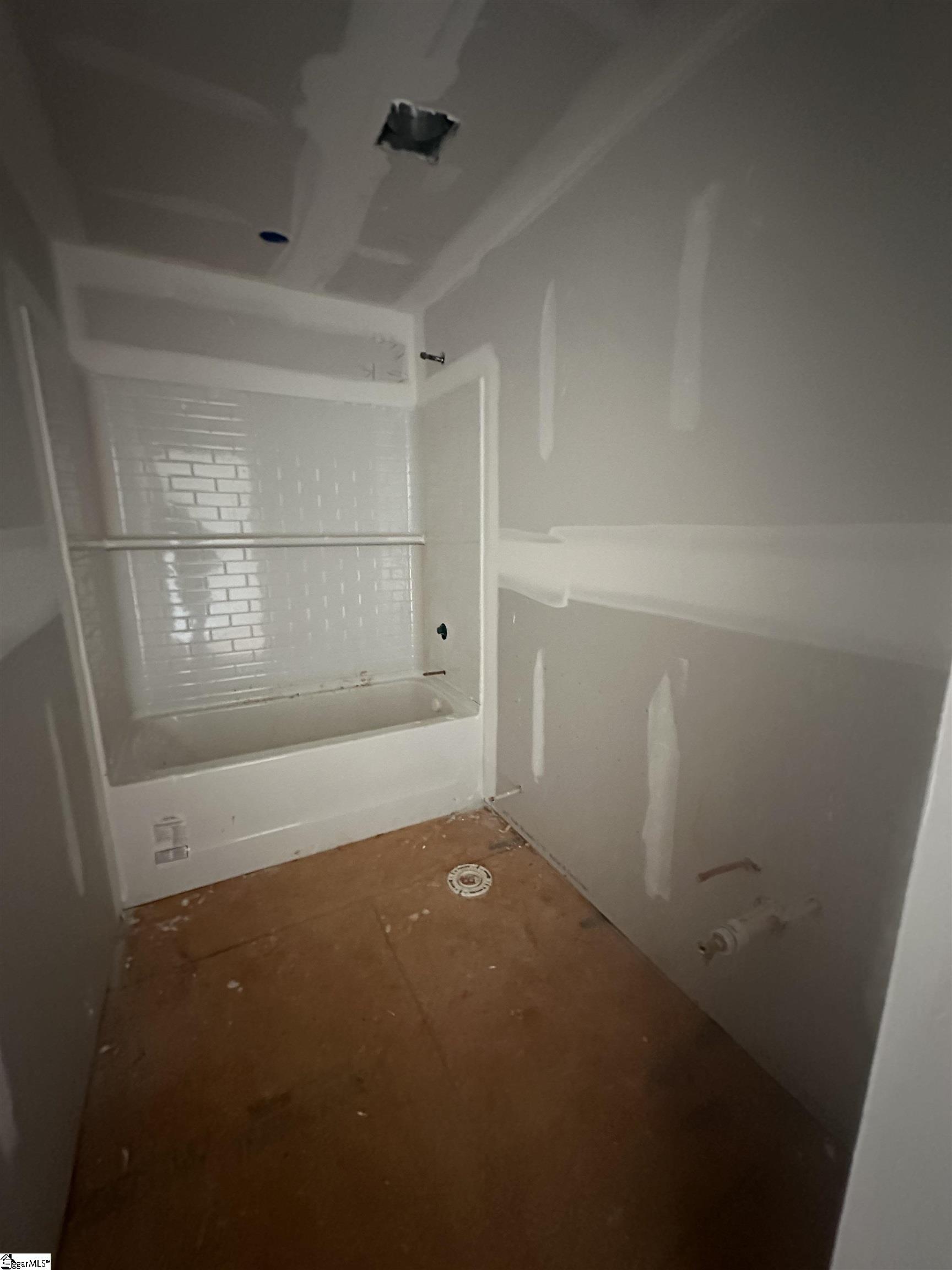 1047 Leoni Drive # 124