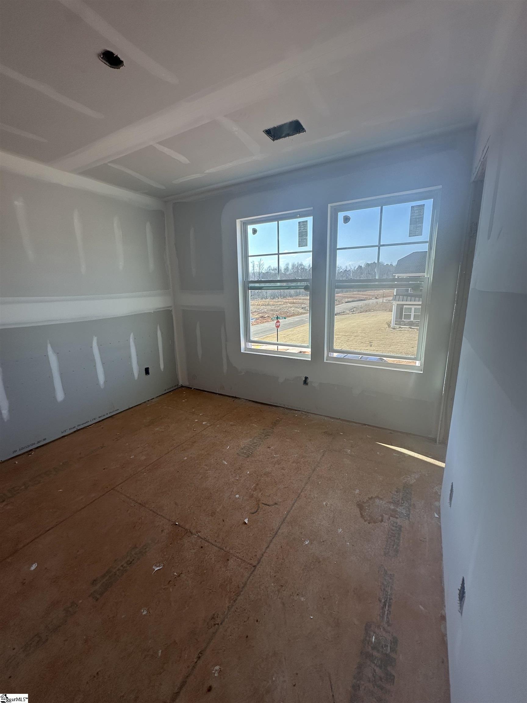 1047 Leoni Drive # 124