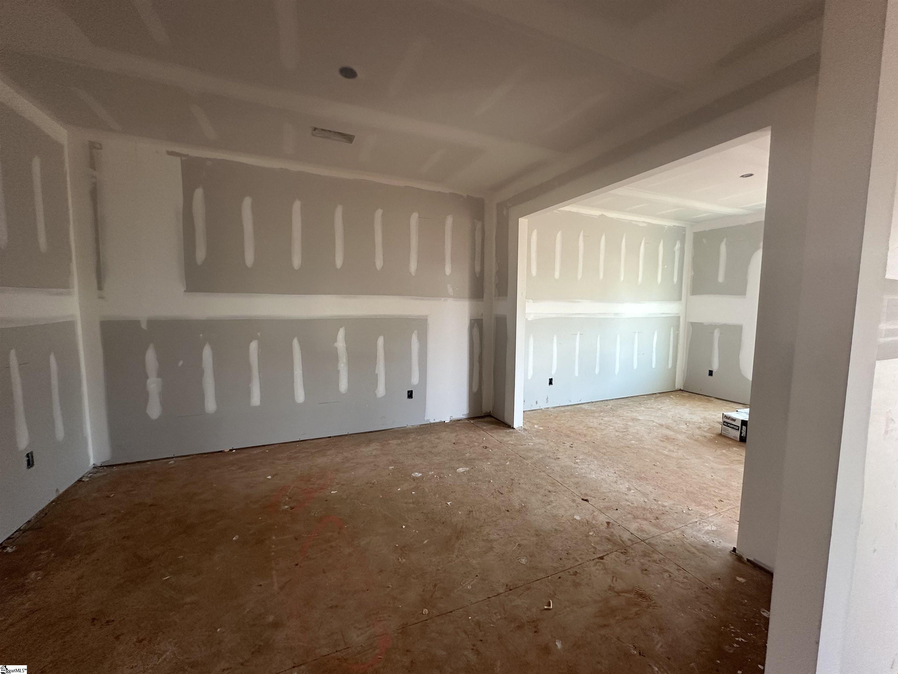 1047 Leoni Drive # 124