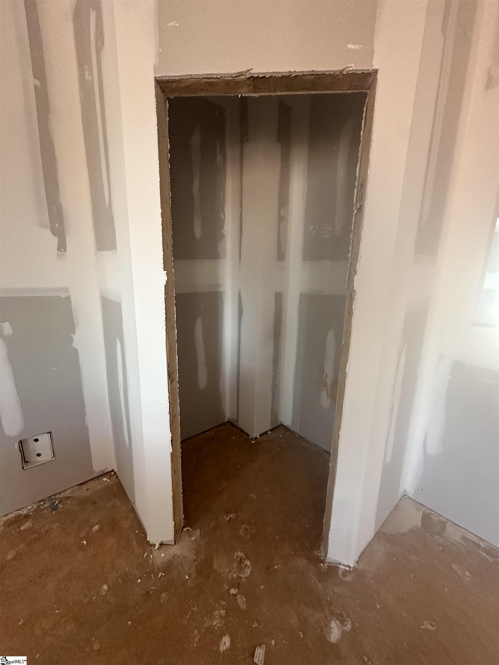 1047 Leoni Drive # 124