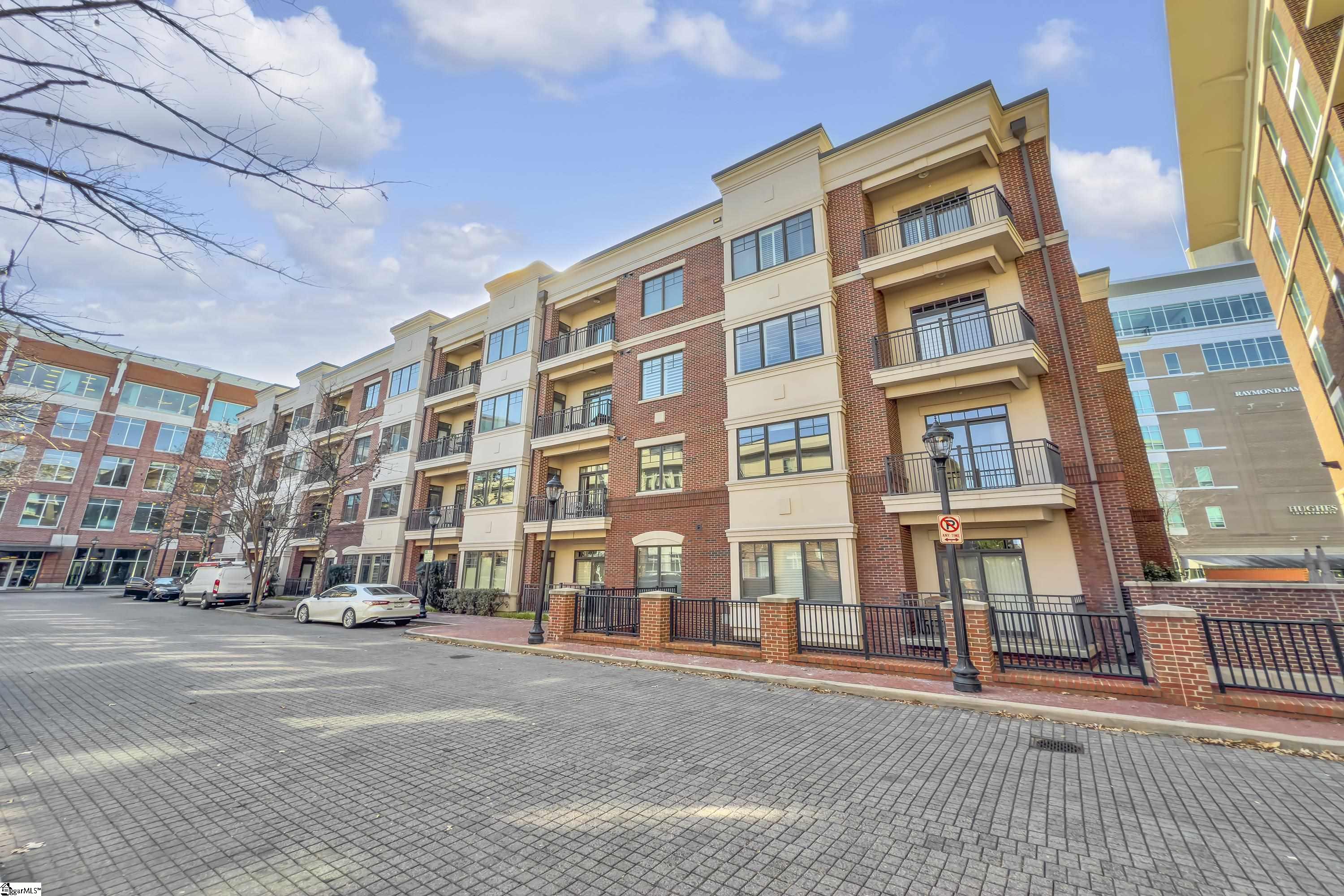 155 Riverplace Unit 201