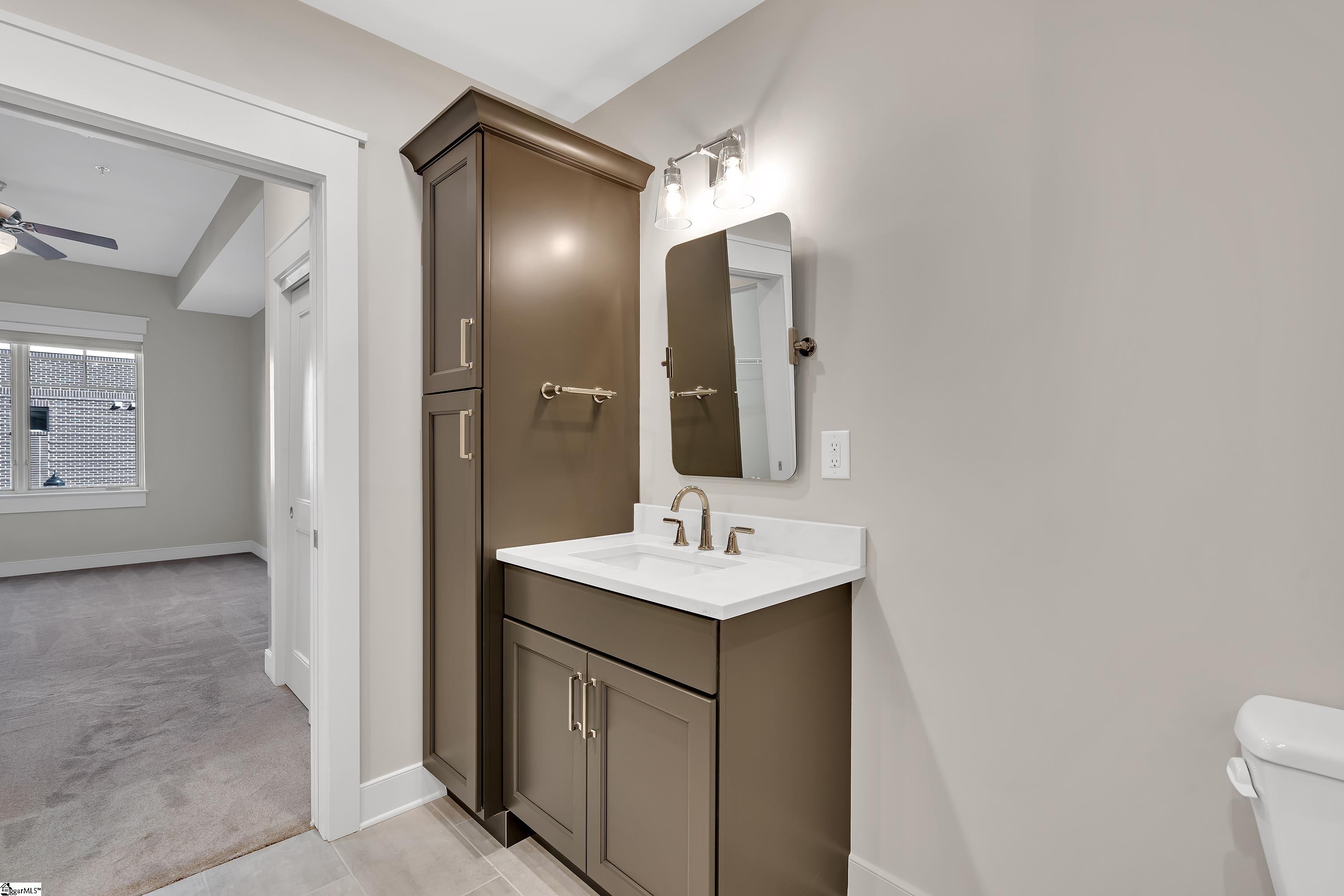 155 Riverplace Unit 201