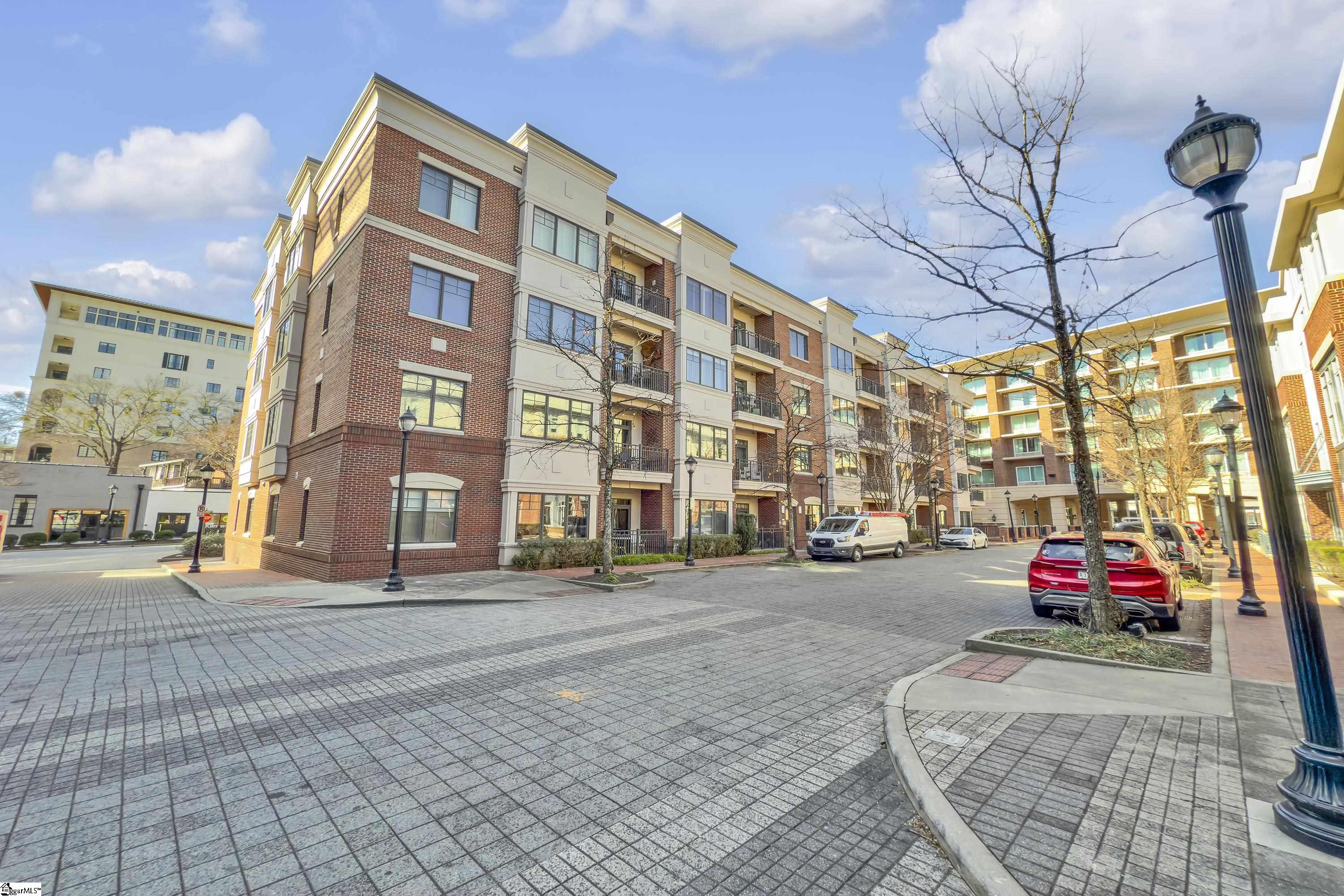 155 Riverplace Unit 201