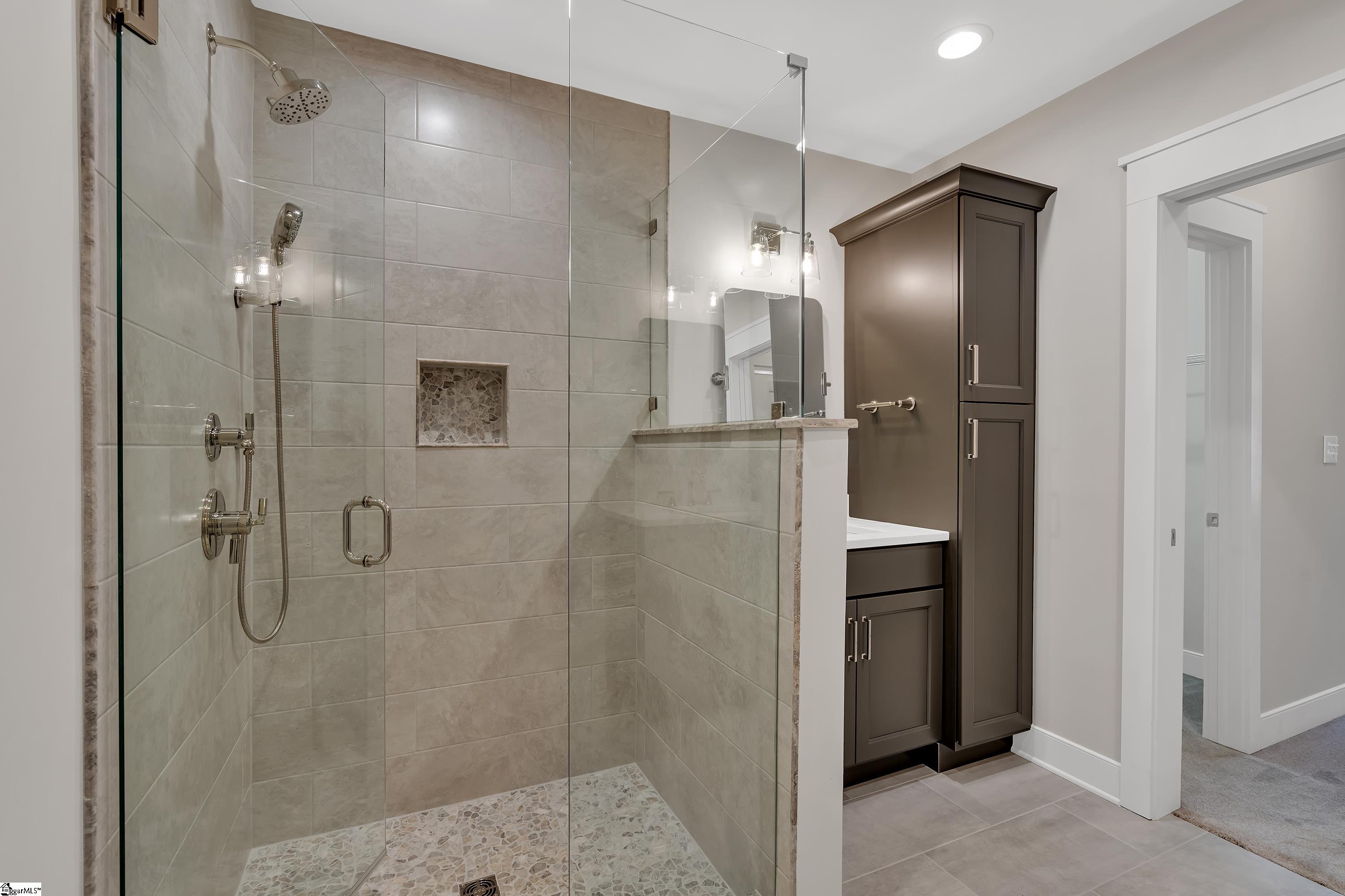 155 Riverplace Unit 201