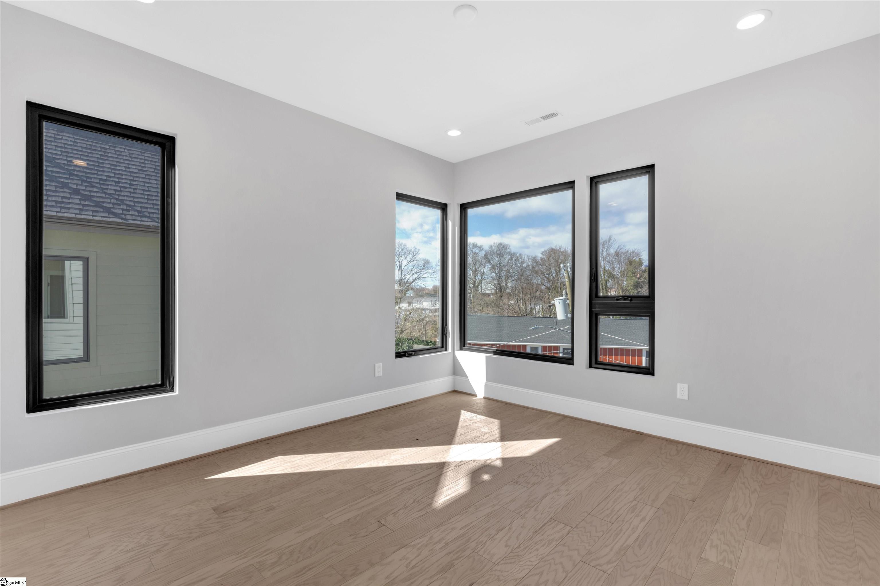 11 Conwell Street Unit 7