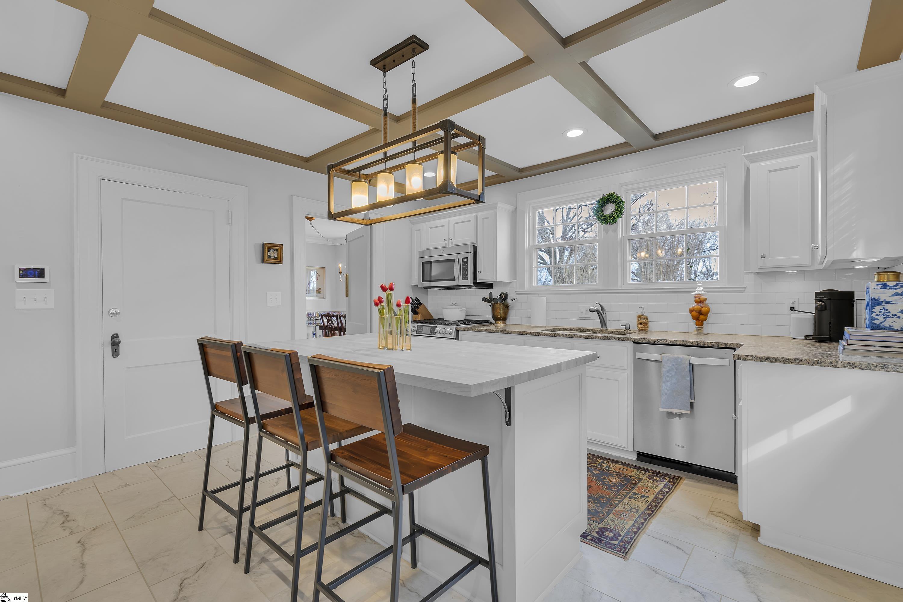 441 Longview Terrace