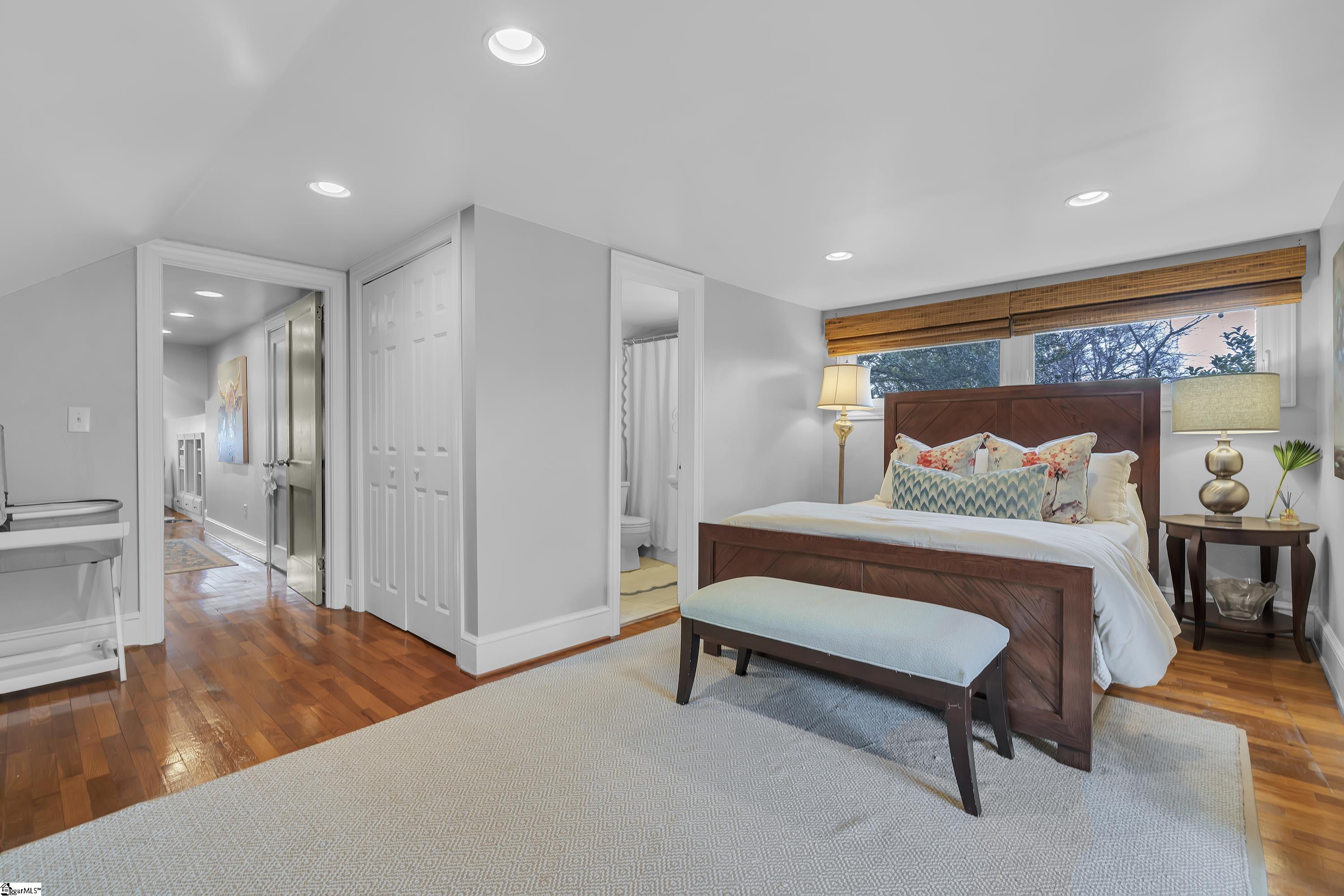 441 Longview Terrace