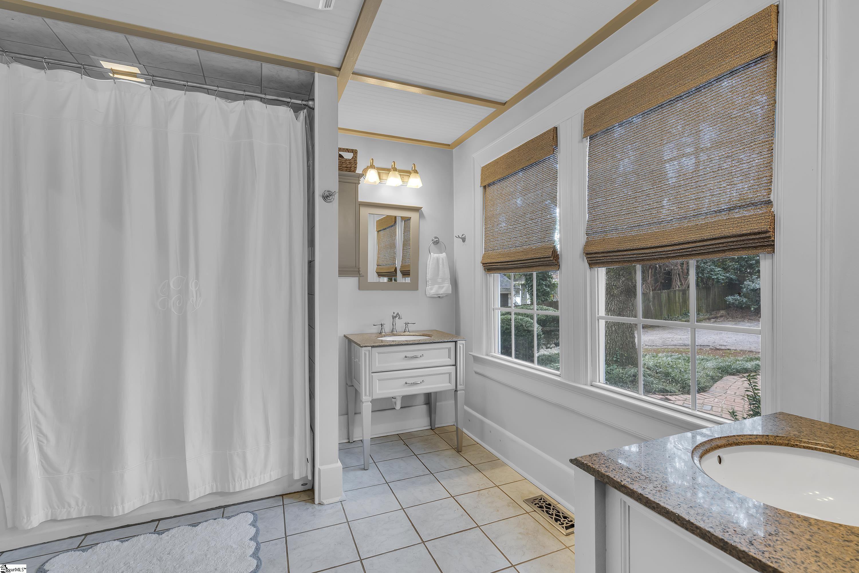 441 Longview Terrace