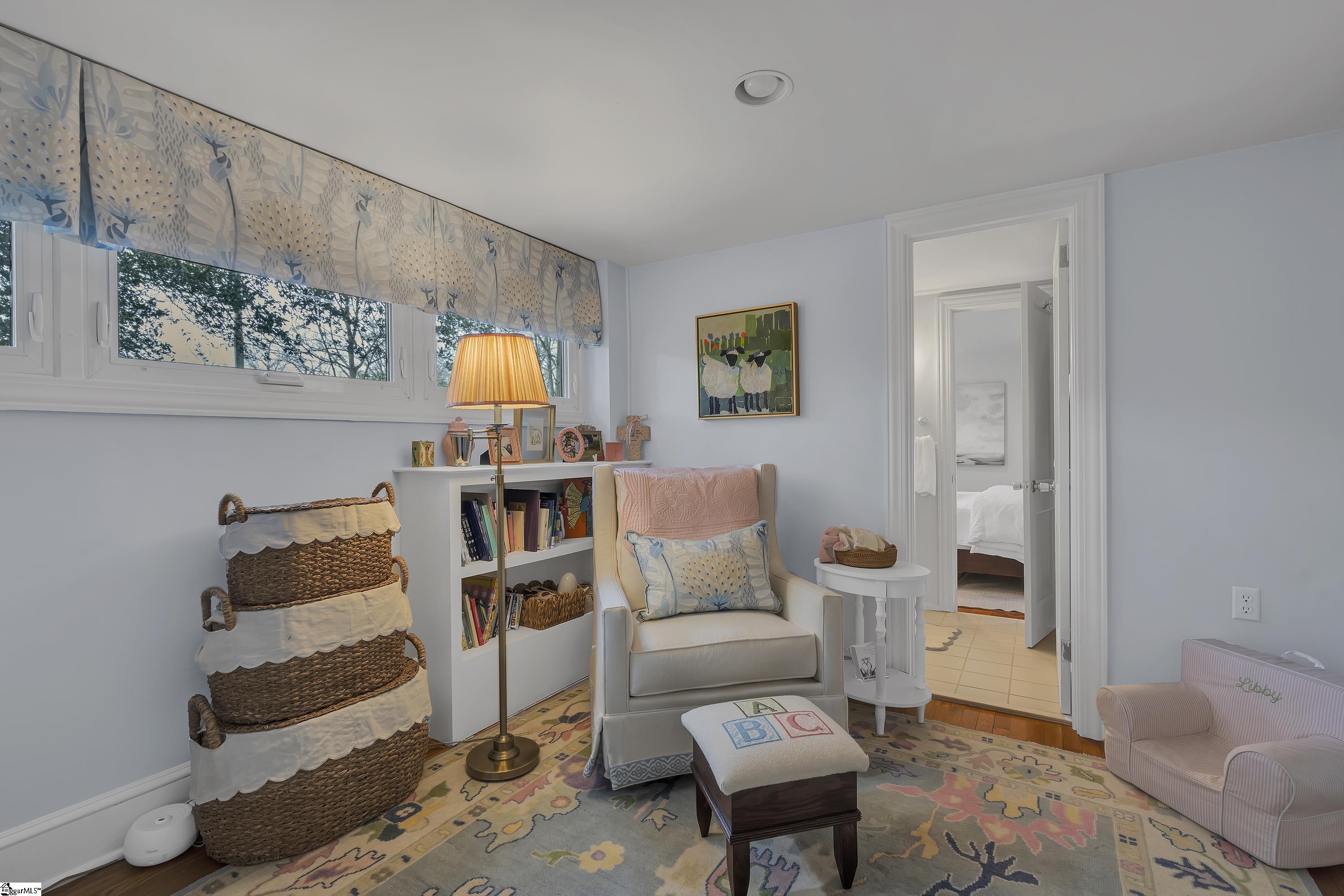 441 Longview Terrace