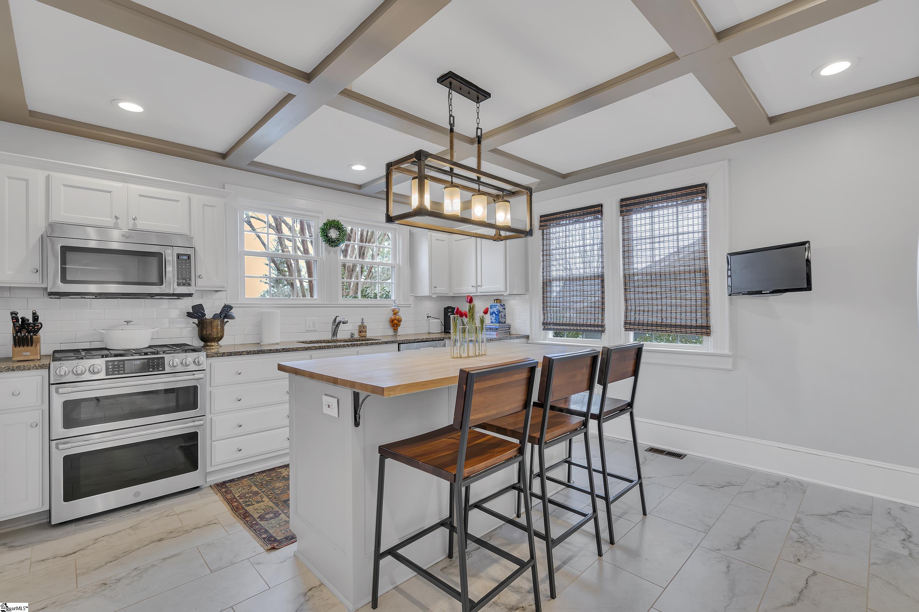 441 Longview Terrace