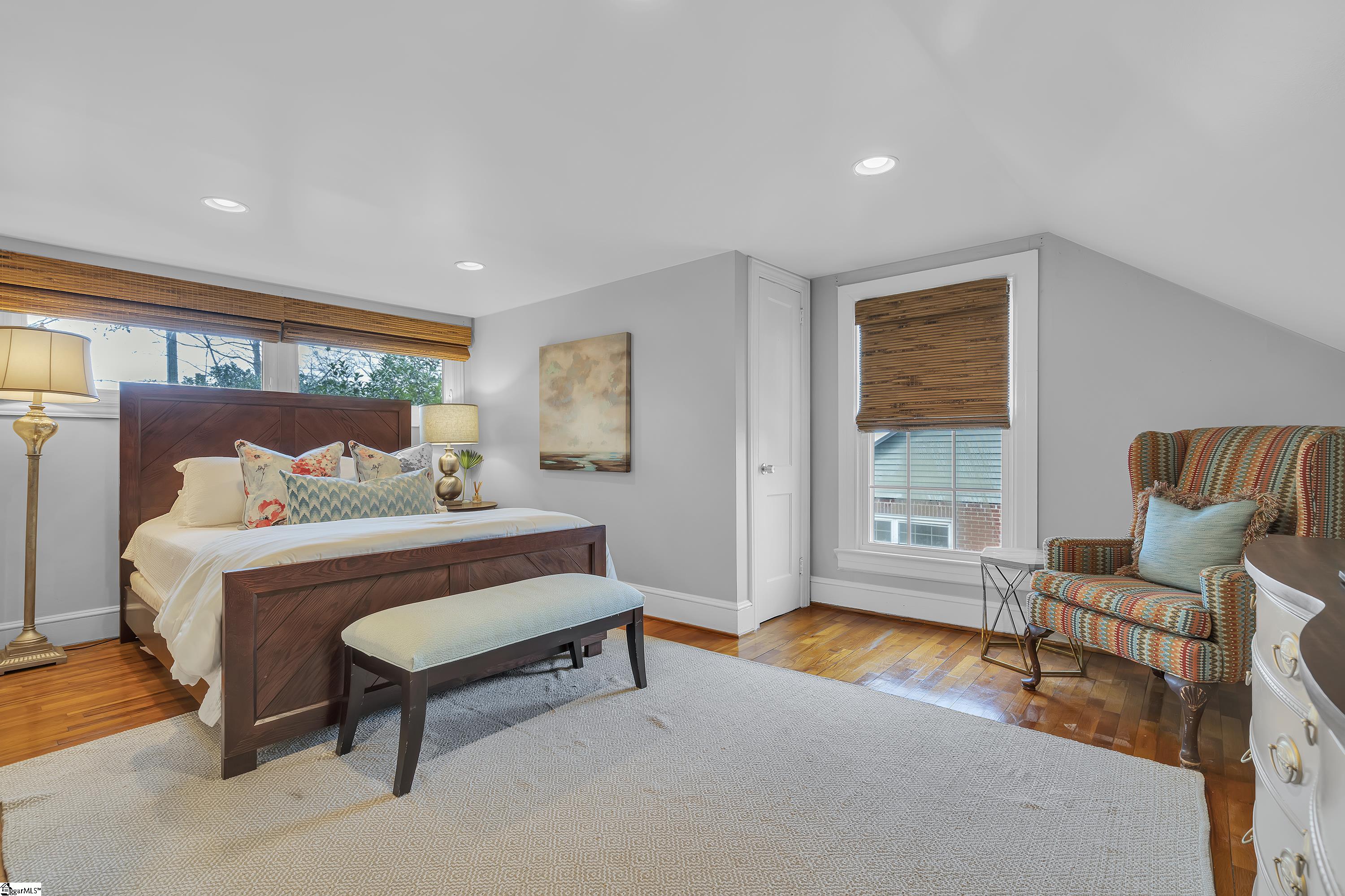 441 Longview Terrace