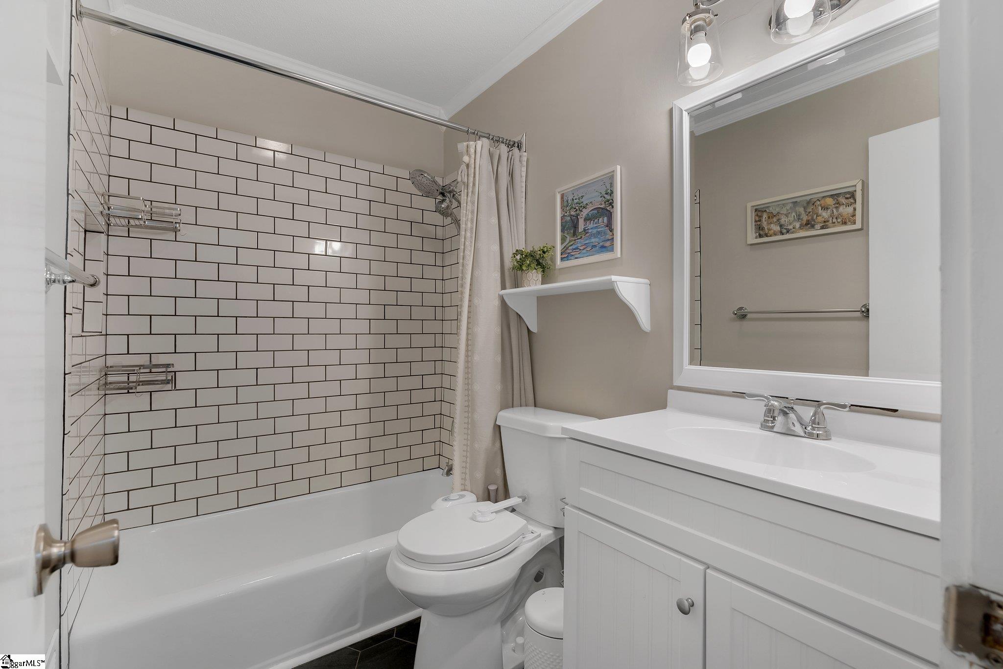 501 Edwards Road Apt 44