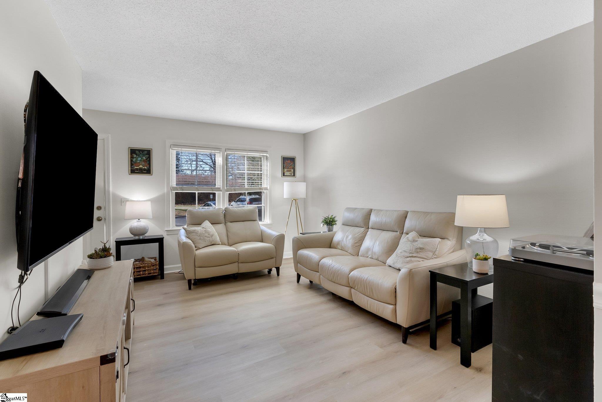 501 Edwards Road Apt 44