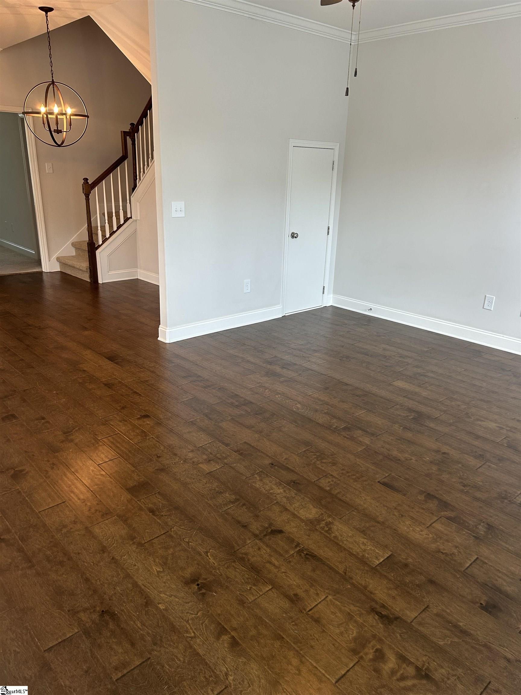 542 Twin Lake Circle