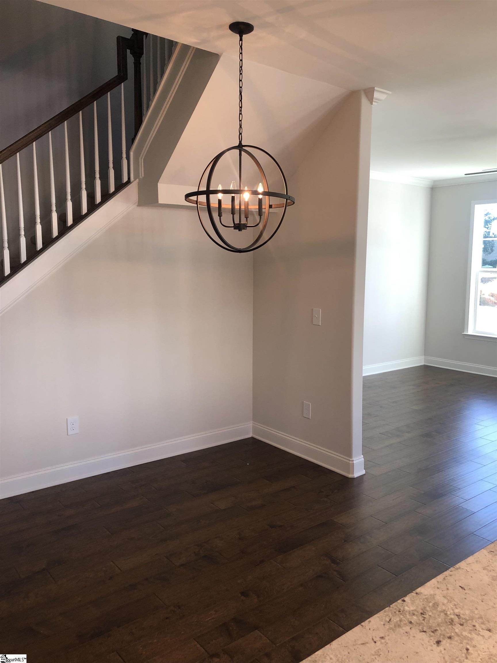 542 Twin Lake Circle