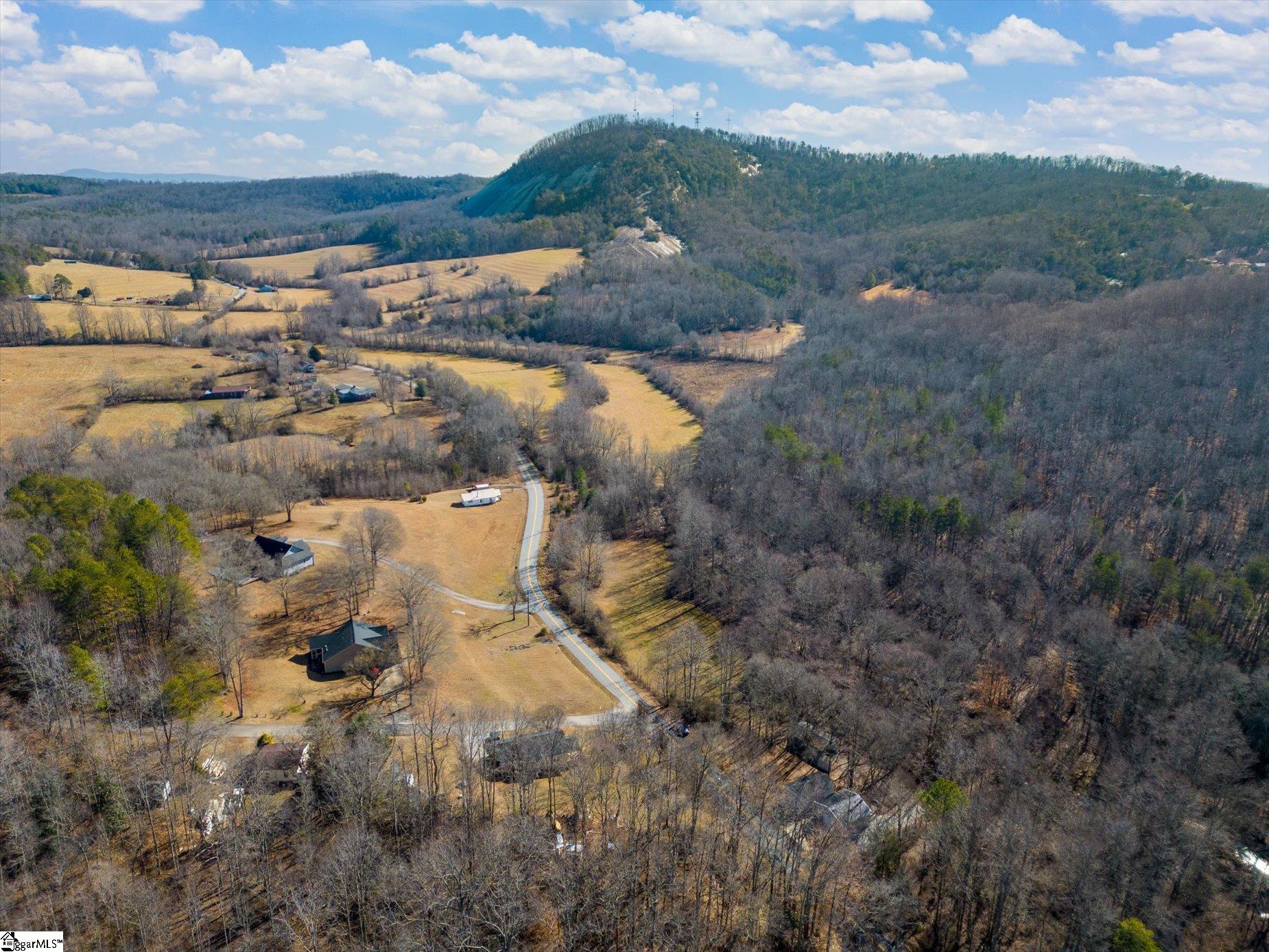 312 N Glassy Mountain Road