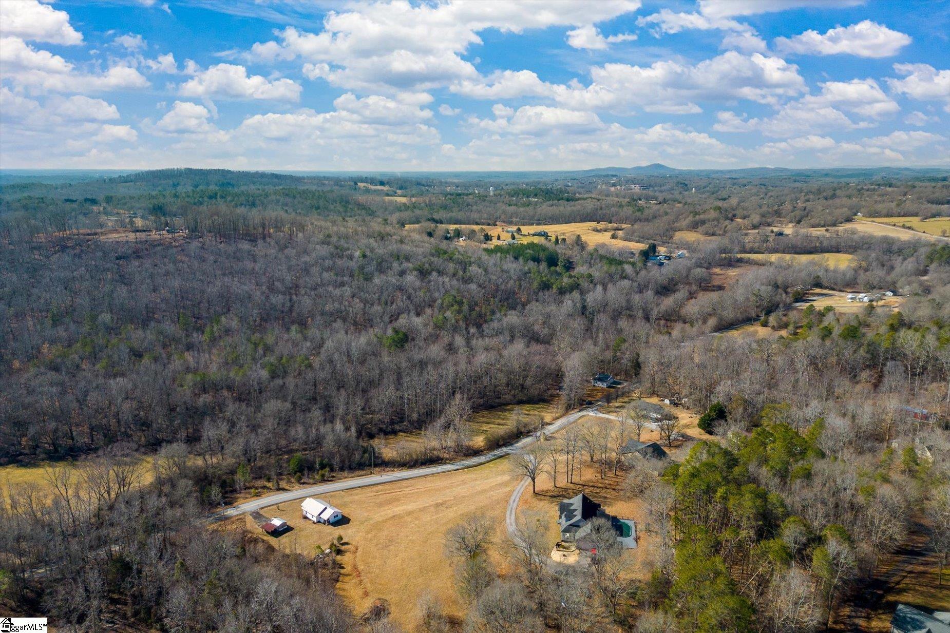 312 N Glassy Mountain Road