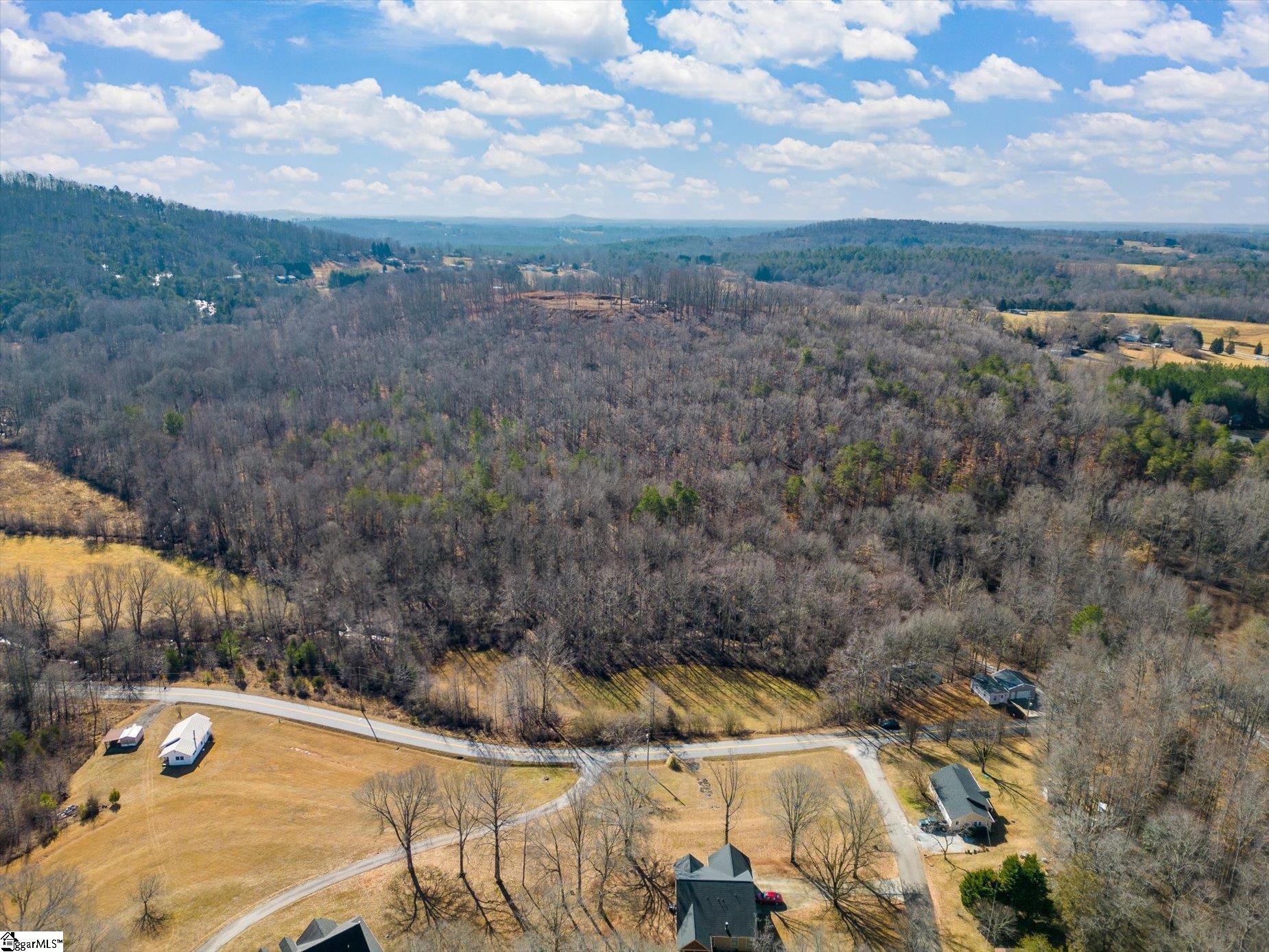312 N Glassy Mountain Road