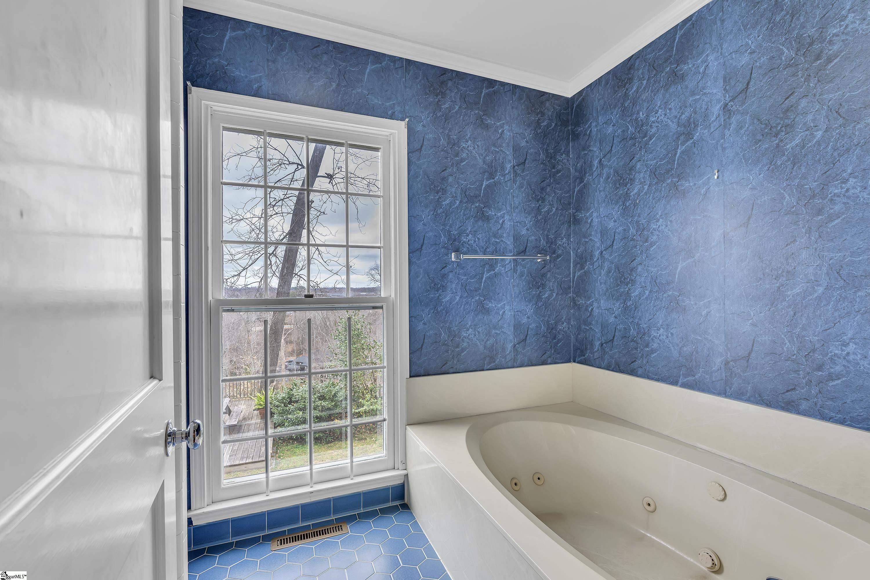 214 Rock Creek Drive