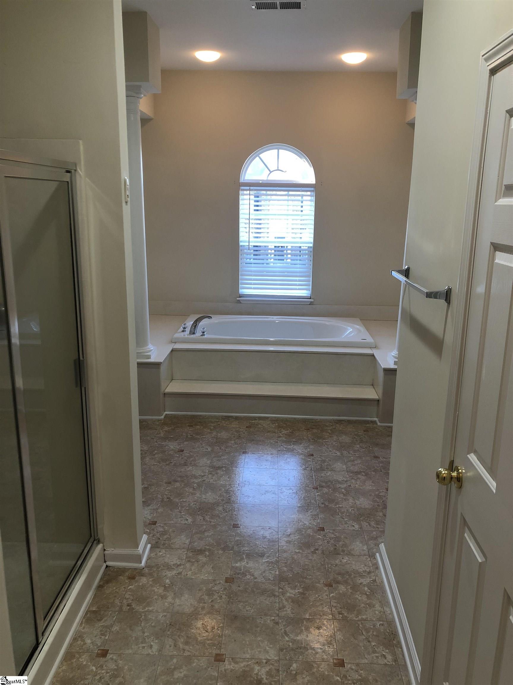 1206 Carriage Park Circle