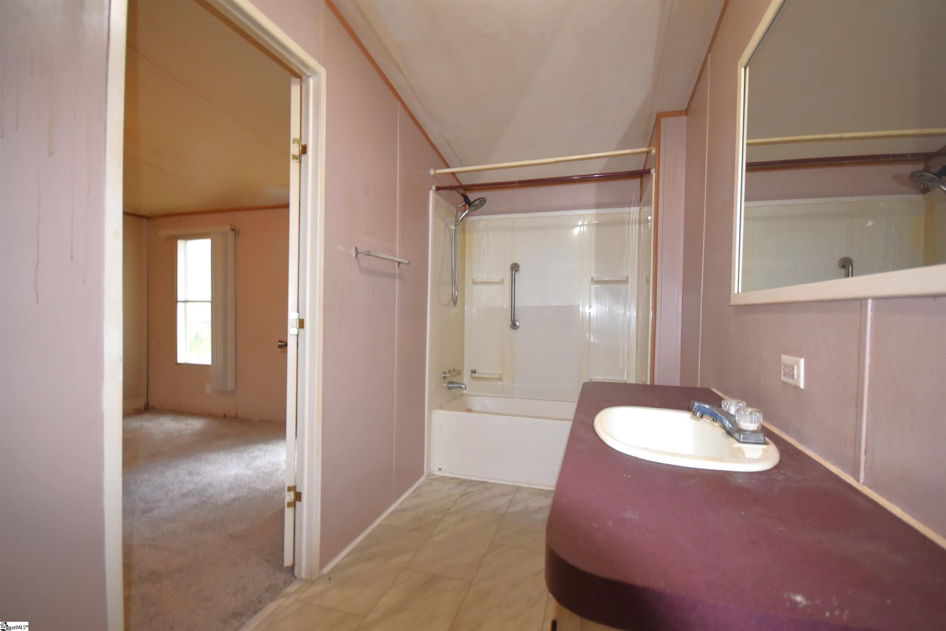 1260 Tugaloo Heights Circle