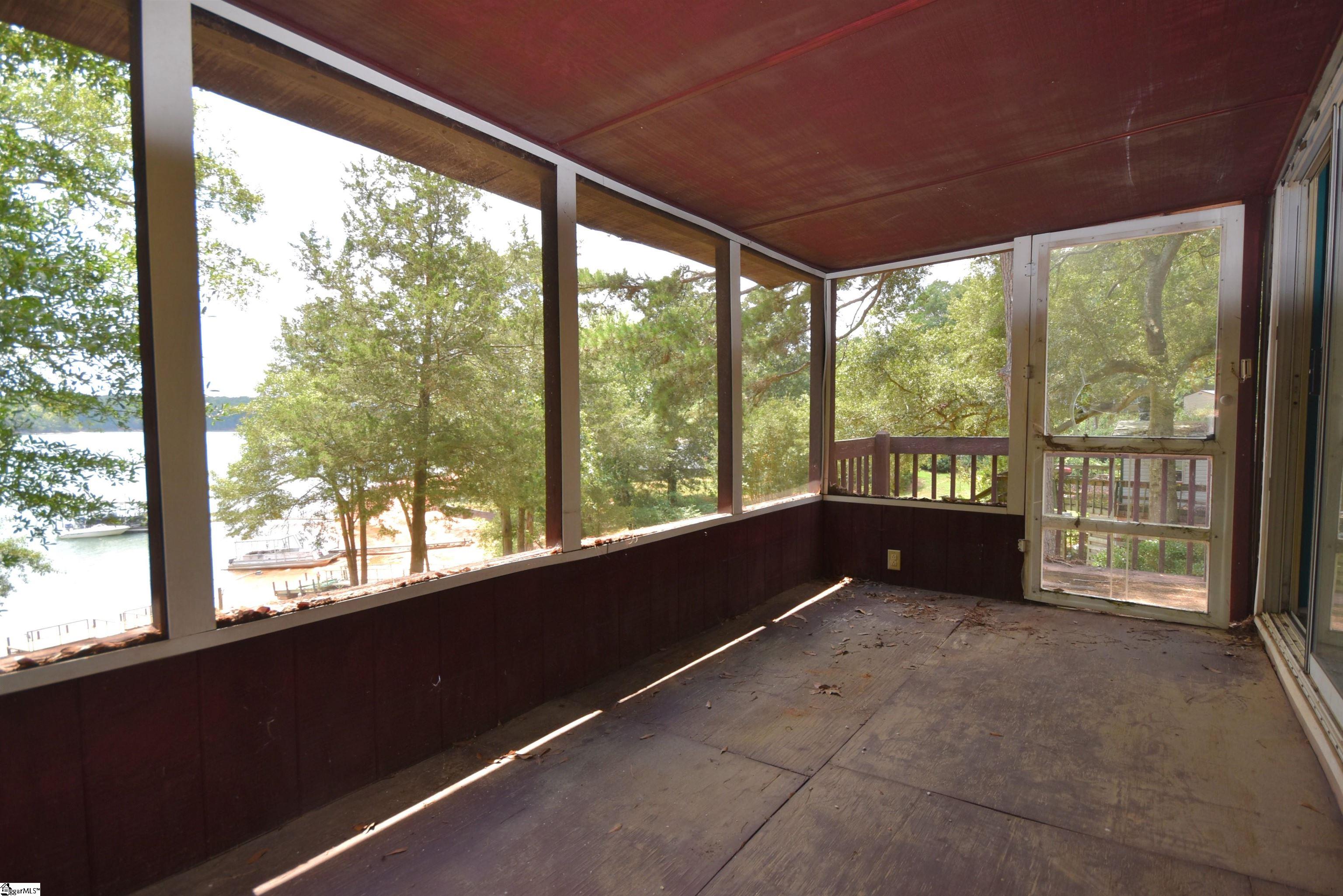 1260 Tugaloo Heights Circle