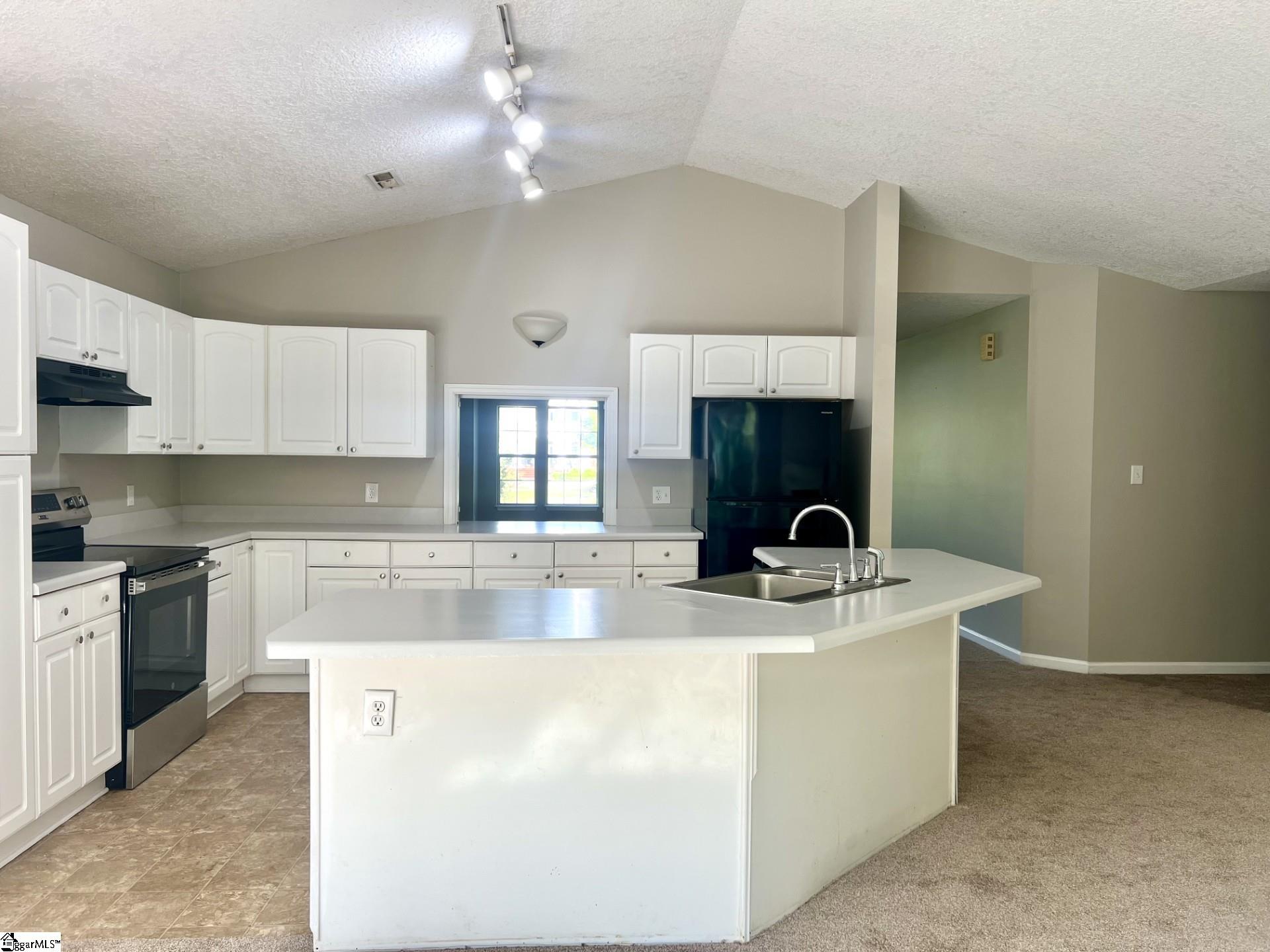 440 N Rutherford Road