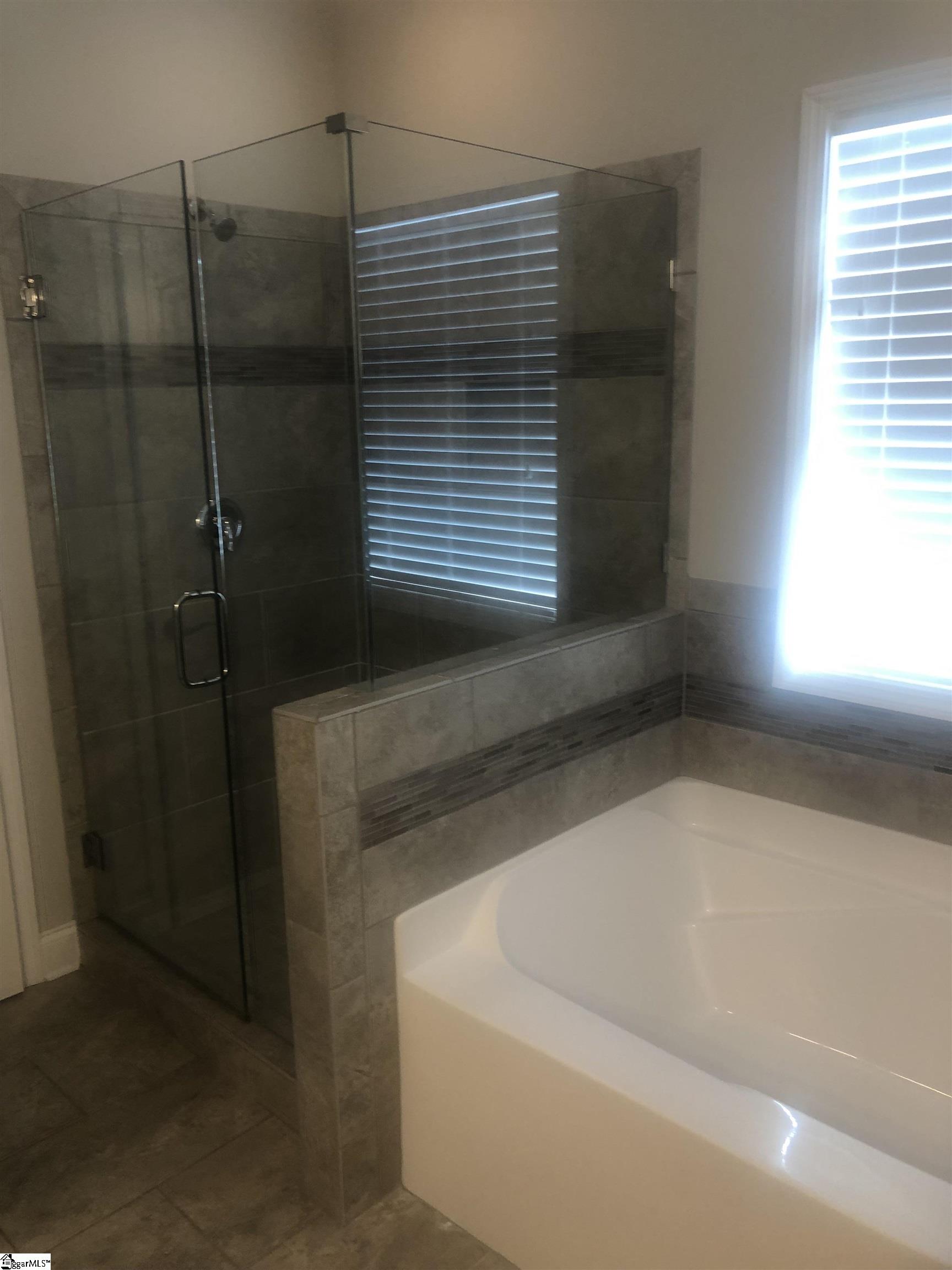 215 Peters Glenn Court